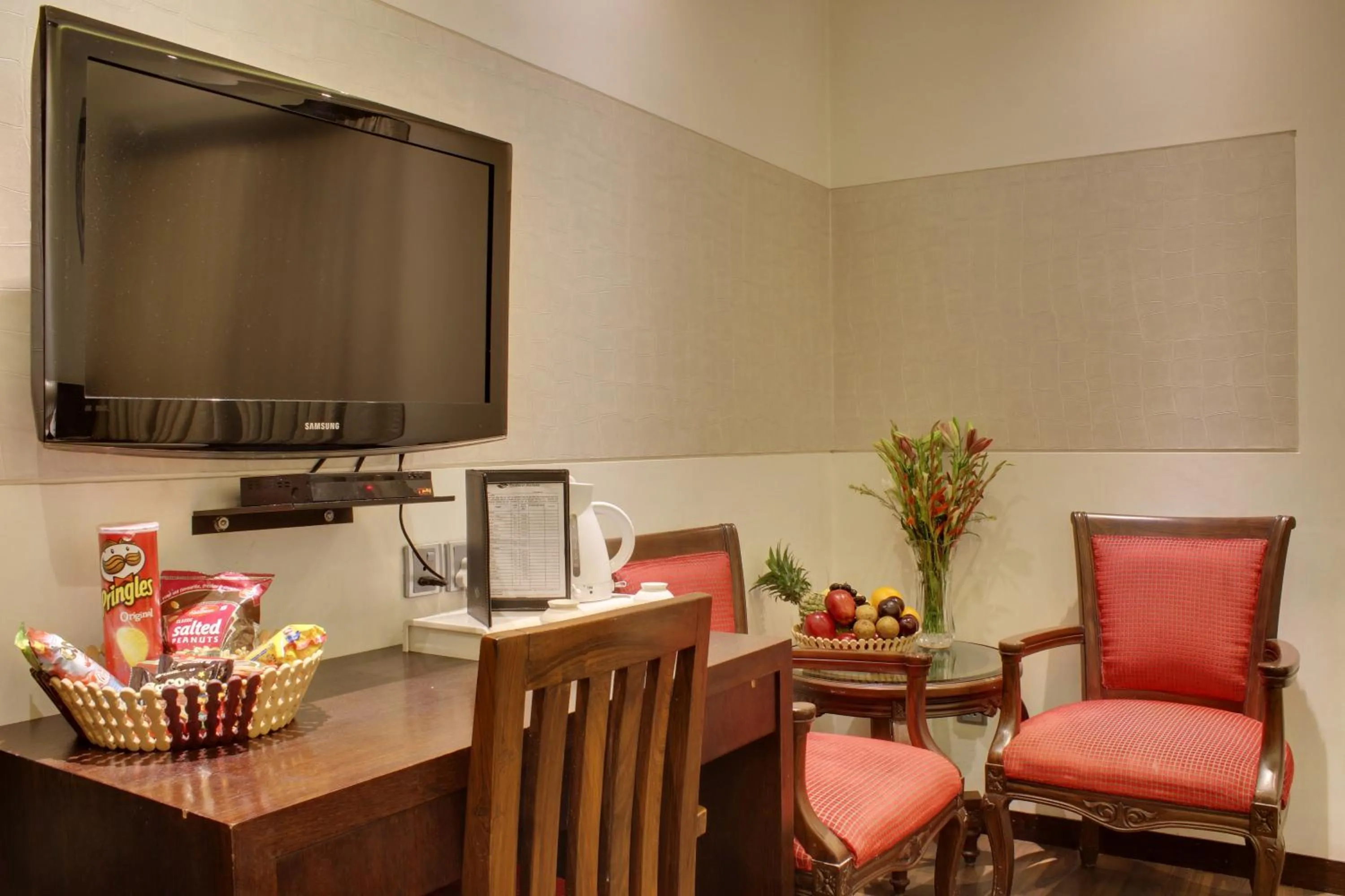 Coffee/tea facilities in Hotel Grand Godwin - Near New Delhi Railway Station - Paharganj