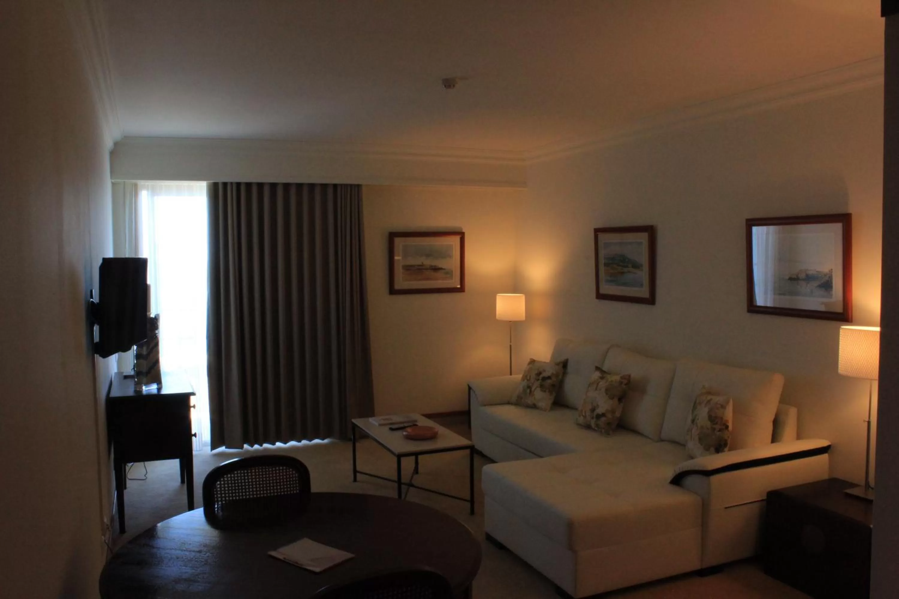 Living room, Bed in Hotel Solar Palmeiras