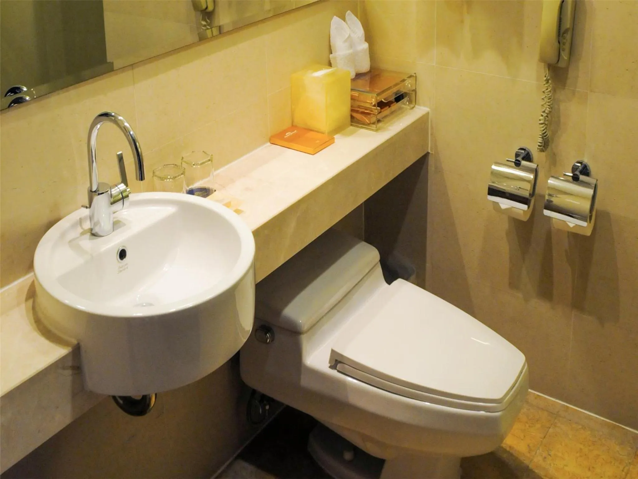 Toilet in Howard Johnson Resort Sanya Bay