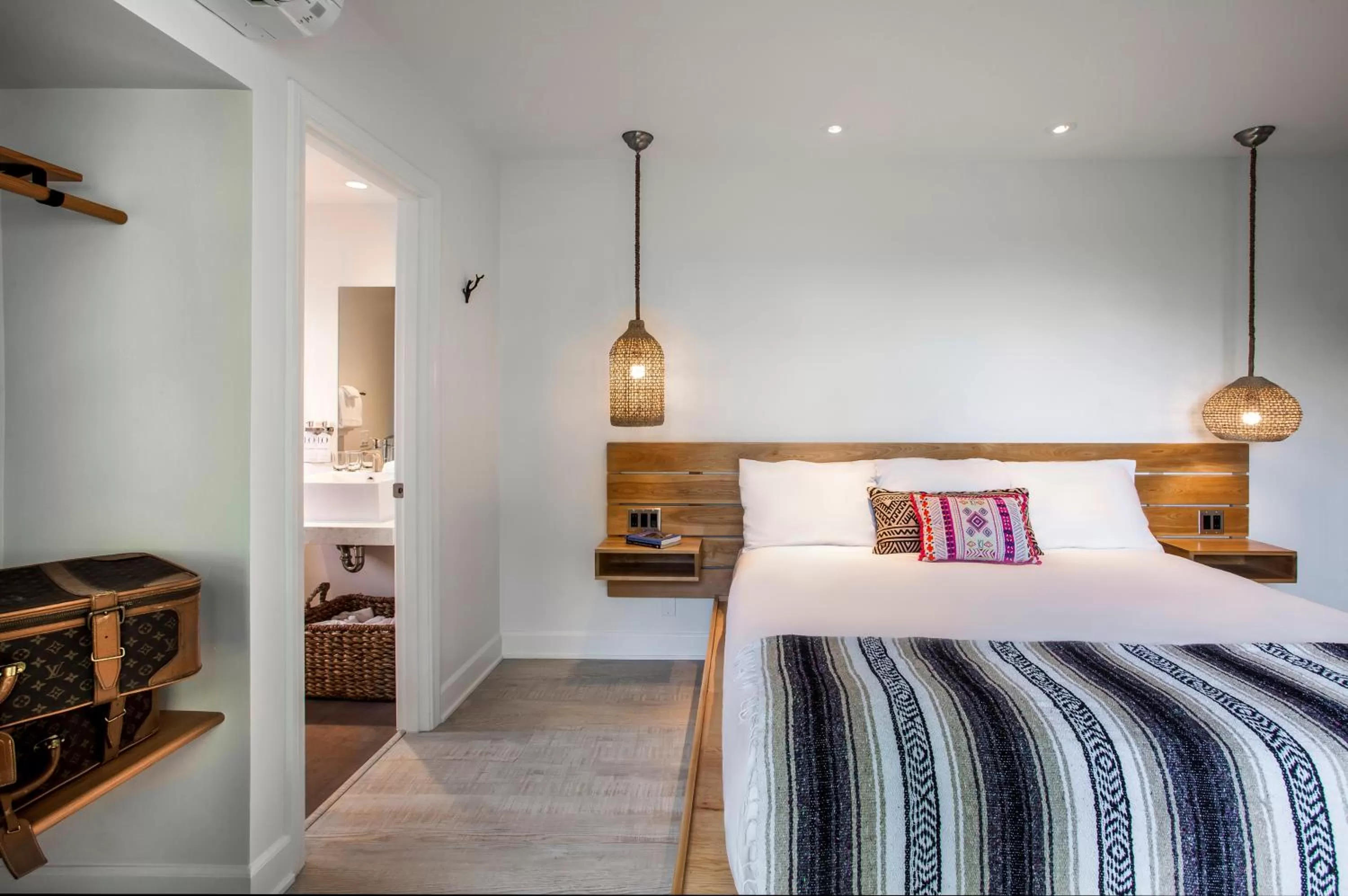 Bed in Blue Sands Inn, A Kirkwood Collection Hotel