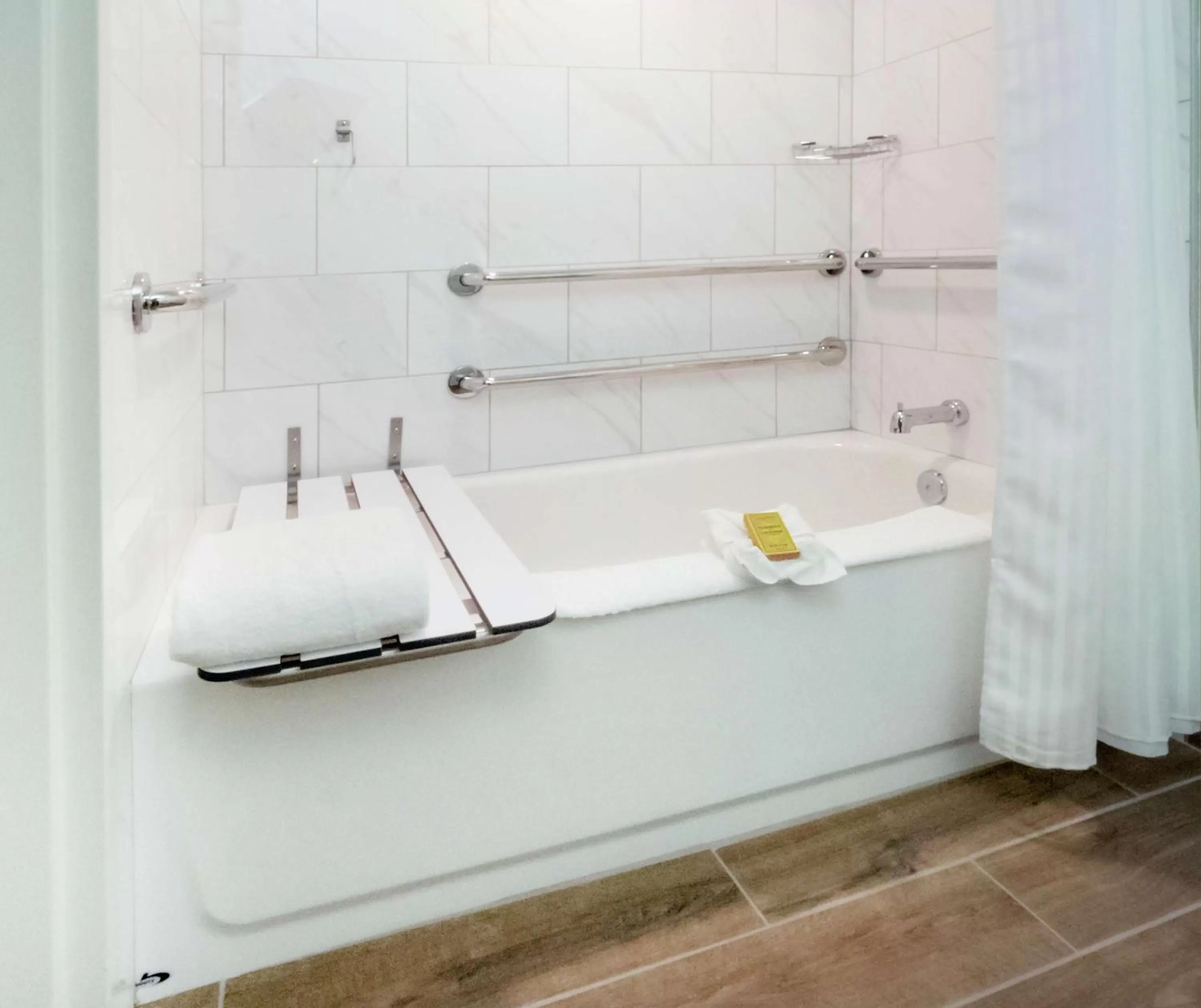 King Room - Mobility Accessible with Bath Tub in Doubletree By Hilton Jamestown, Ny