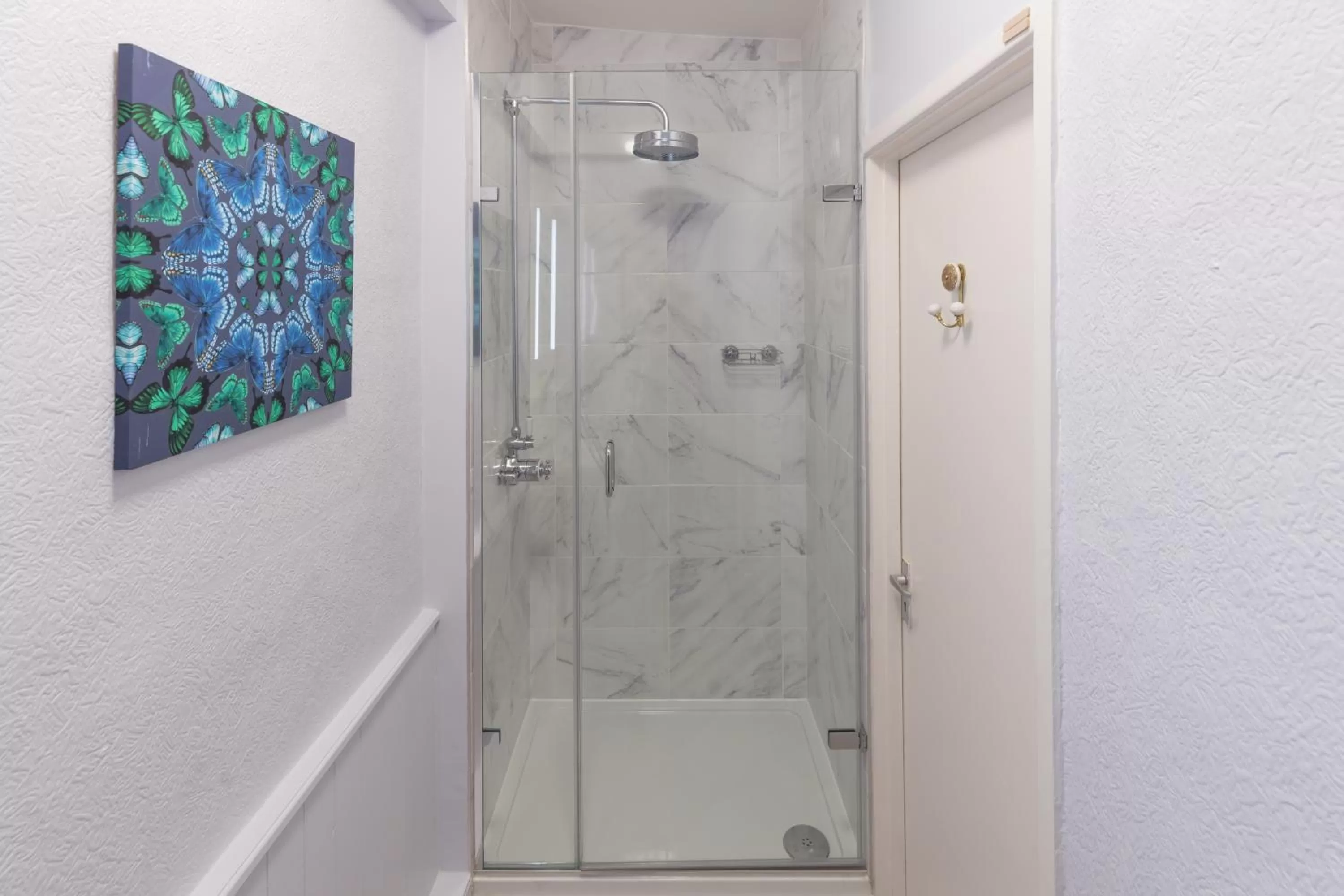 Shower in The Old Vicarage Hotel & Restaurant