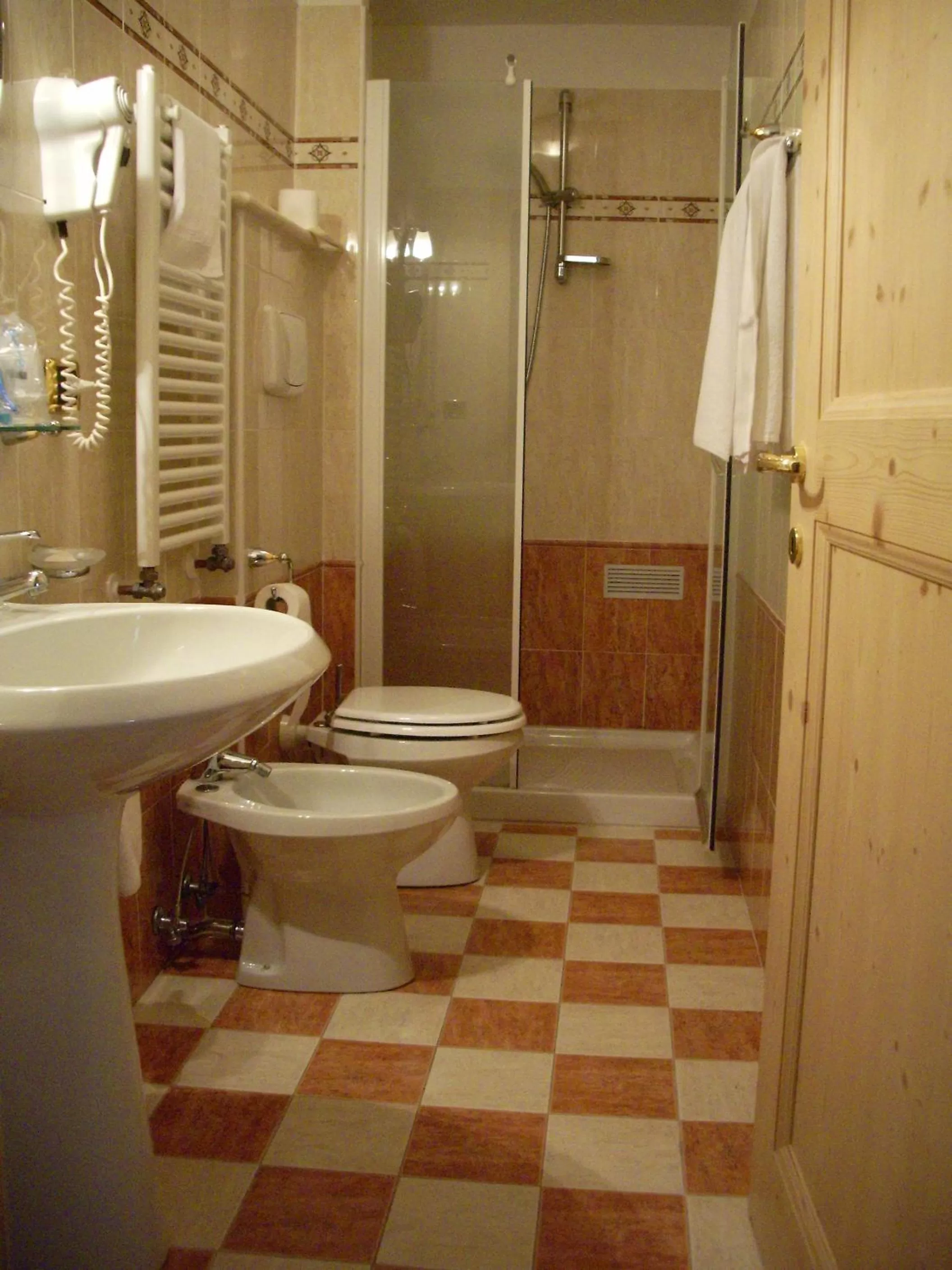 Bathroom in Hotel Touring