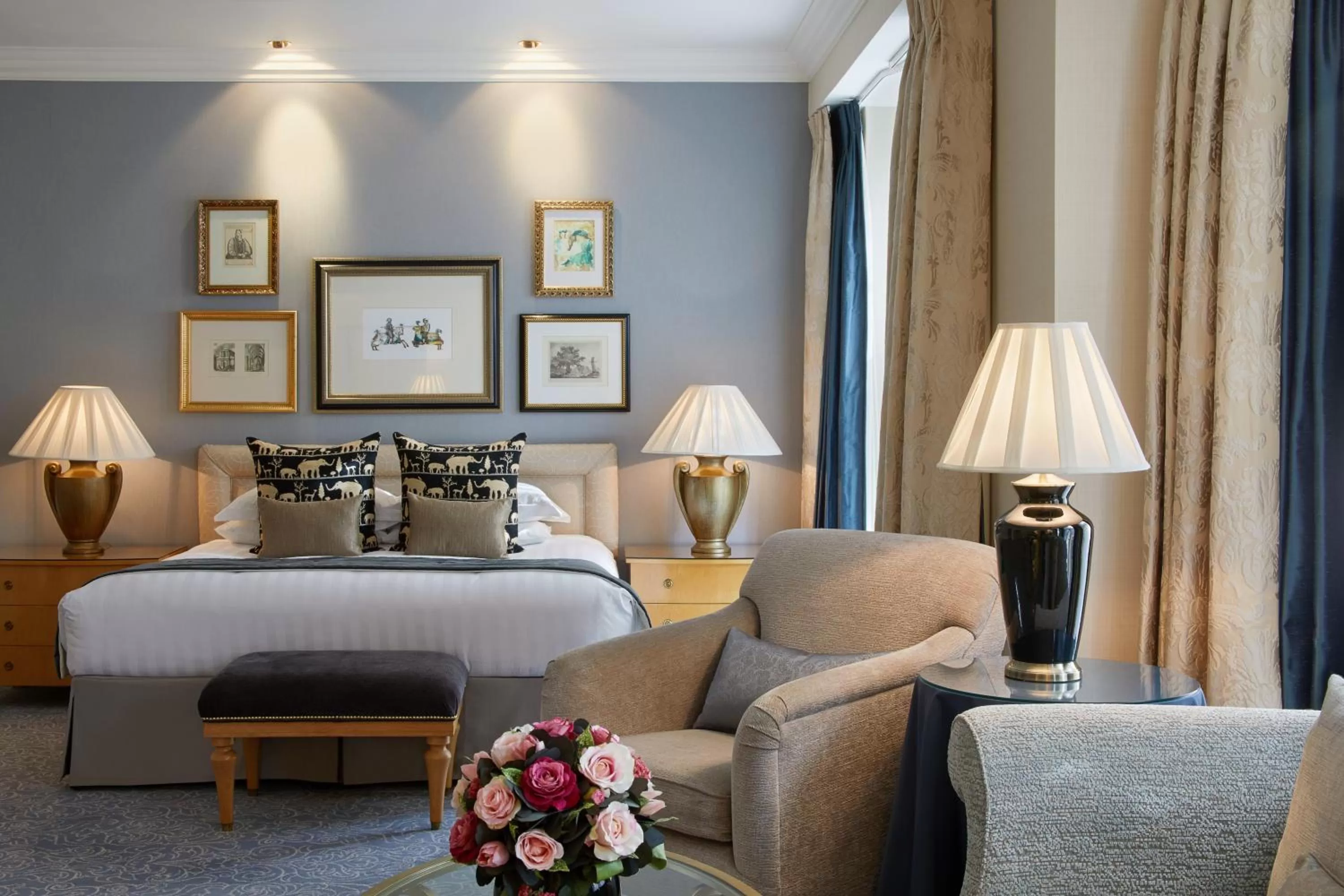 Bedroom, Bed in The Landmark London