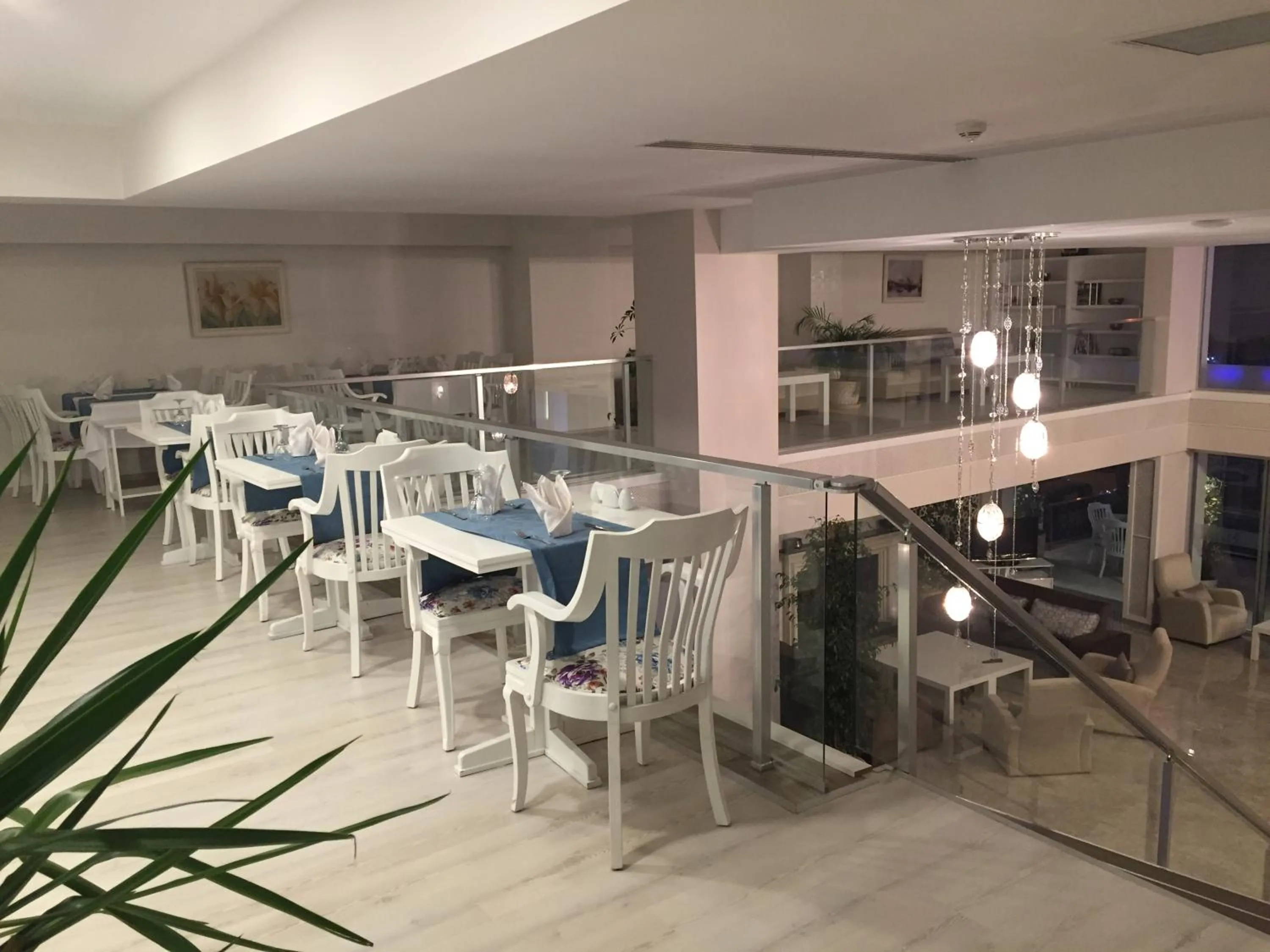 Restaurant/places to eat in Cimenoglu Hotel