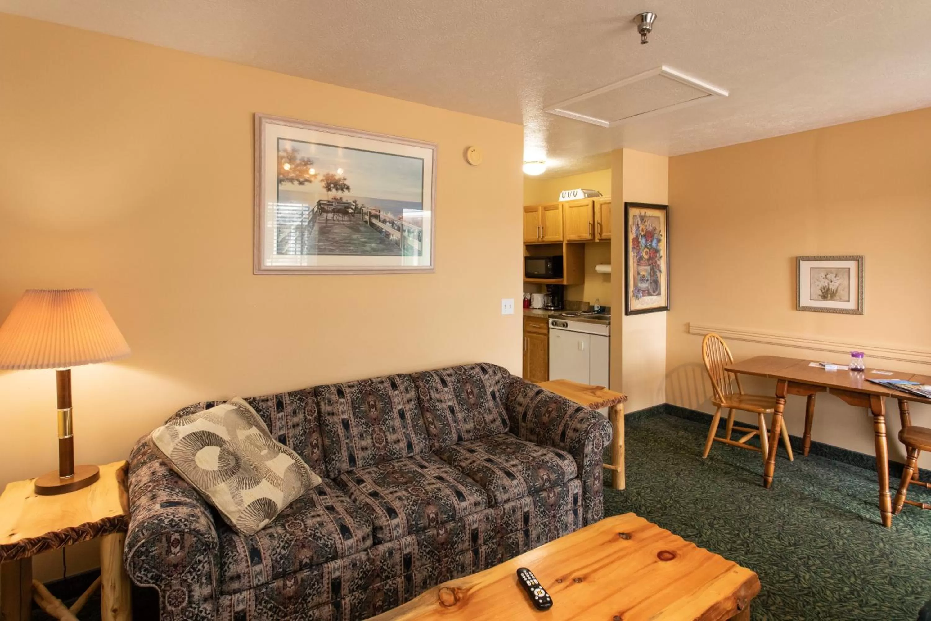 Living room, Seating Area in The Kingsley Motel