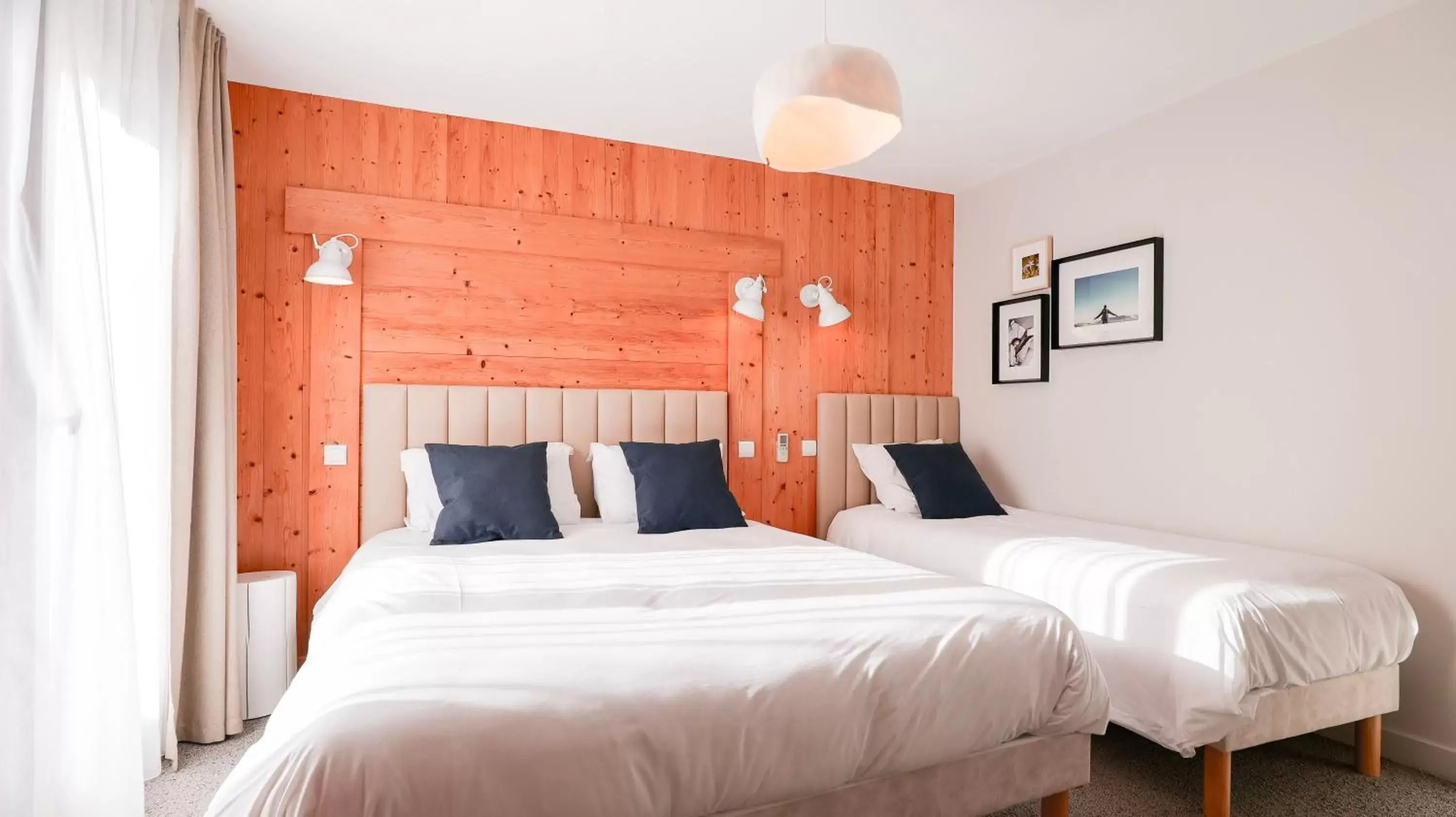 Triple Room in Hôtel des 2 Gares Triple Room in Hôtel des 2 Gares