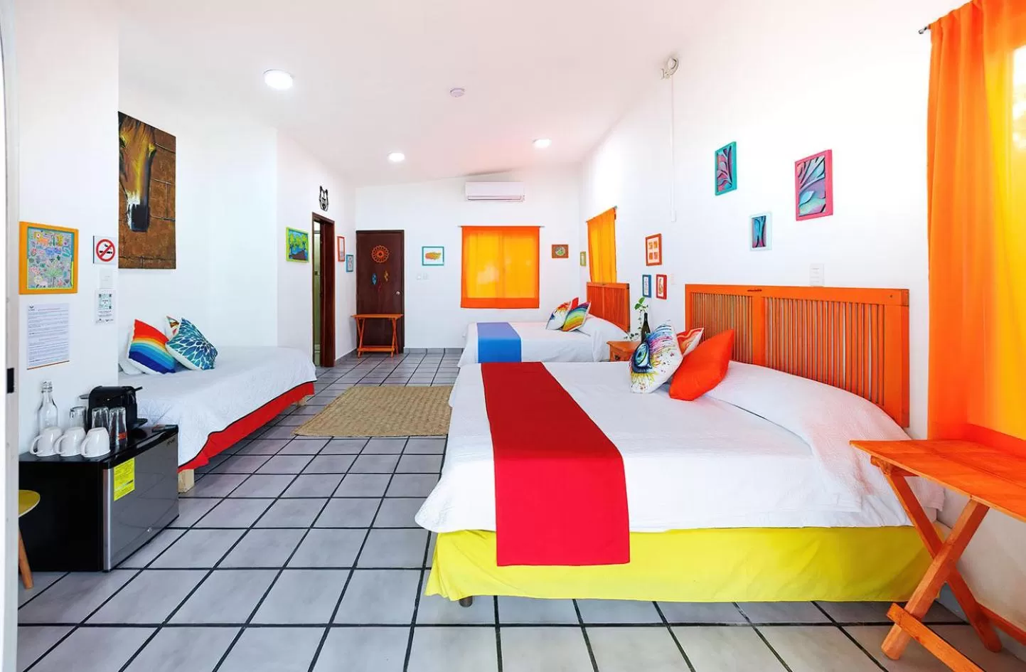 Photo of the whole room, Bed in El Búho Lagoon Bacalar