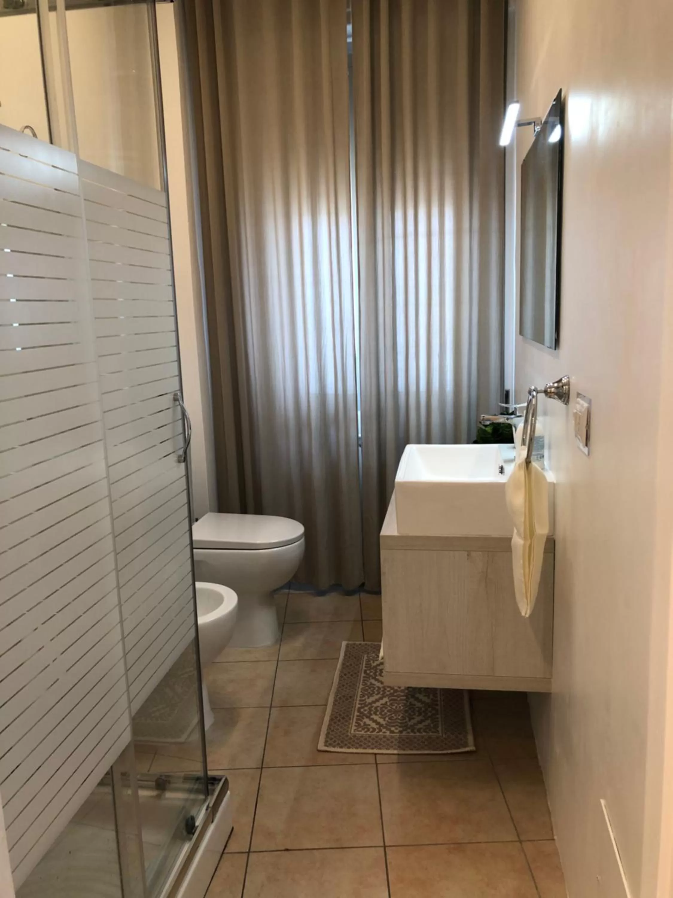 Shower, Bathroom in B&B Fashion style