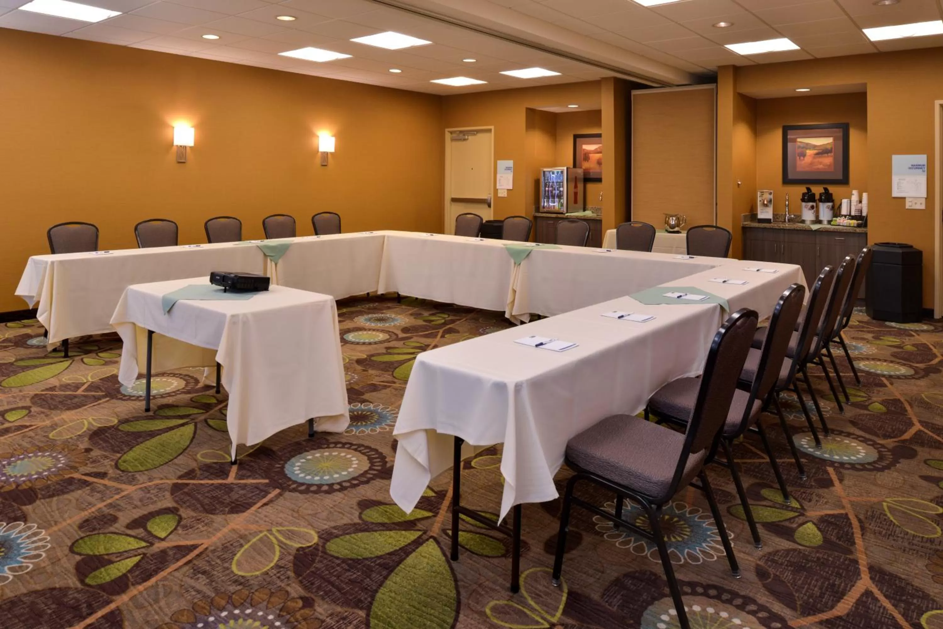 Meeting/conference room in Holiday Inn Express Pocatello by IHG