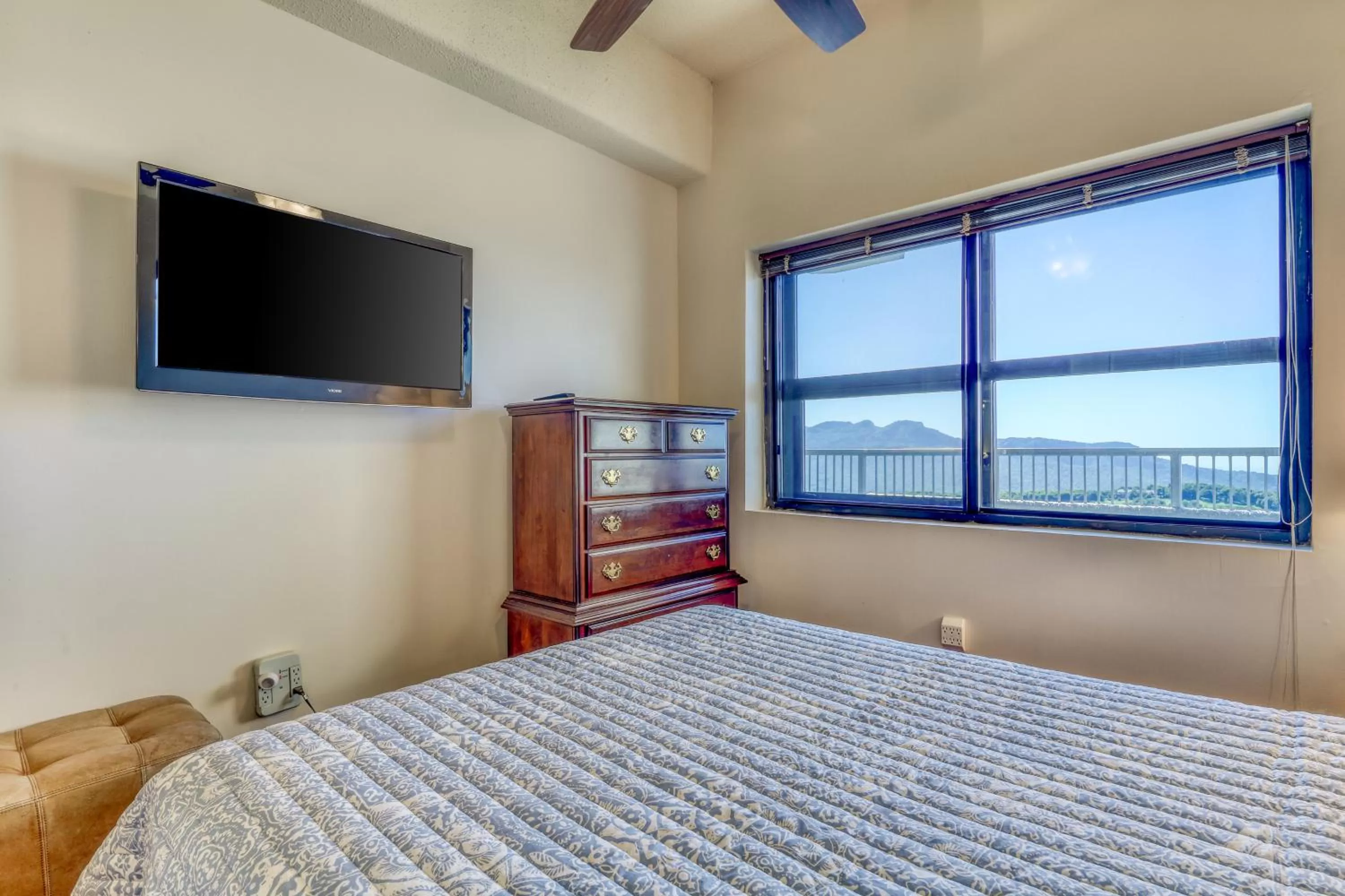 Bed in Sugar Top 2816