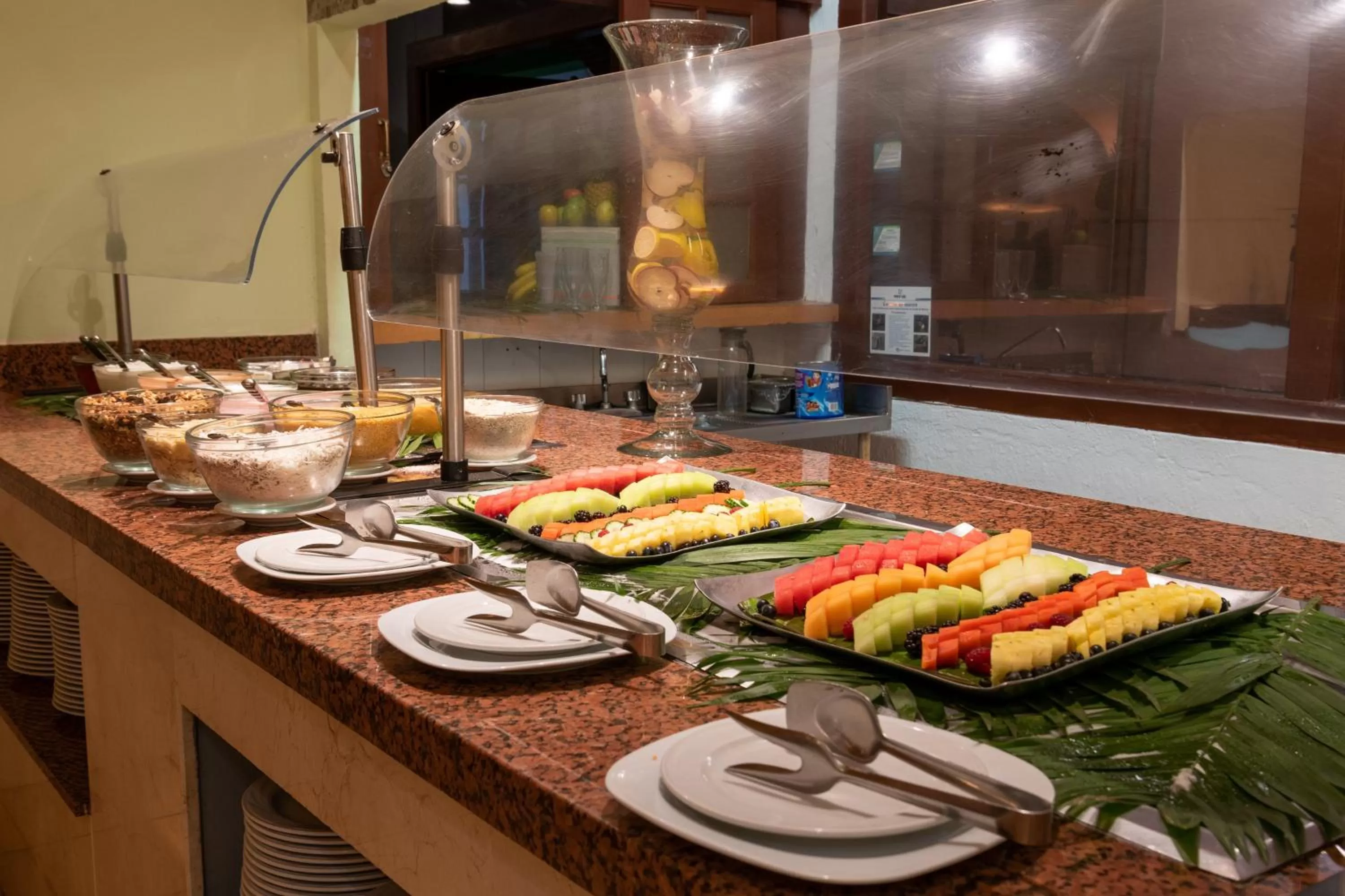 Restaurant/places to eat in Holiday Inn Guadalajara Expo Plaza del Sol by IHG