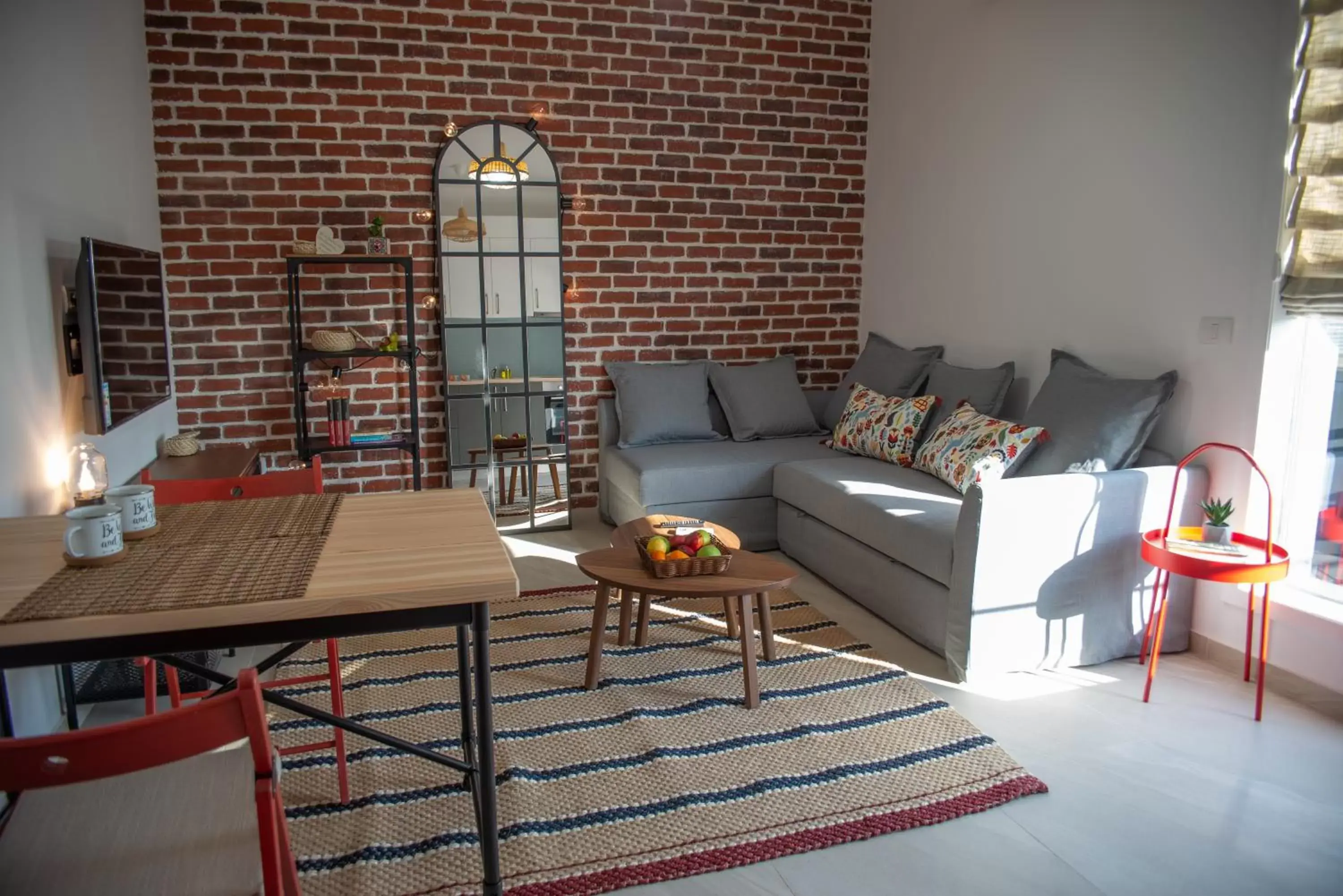 Studio with Balcony in Steel Residence Studio with Balcony in Steel Residence