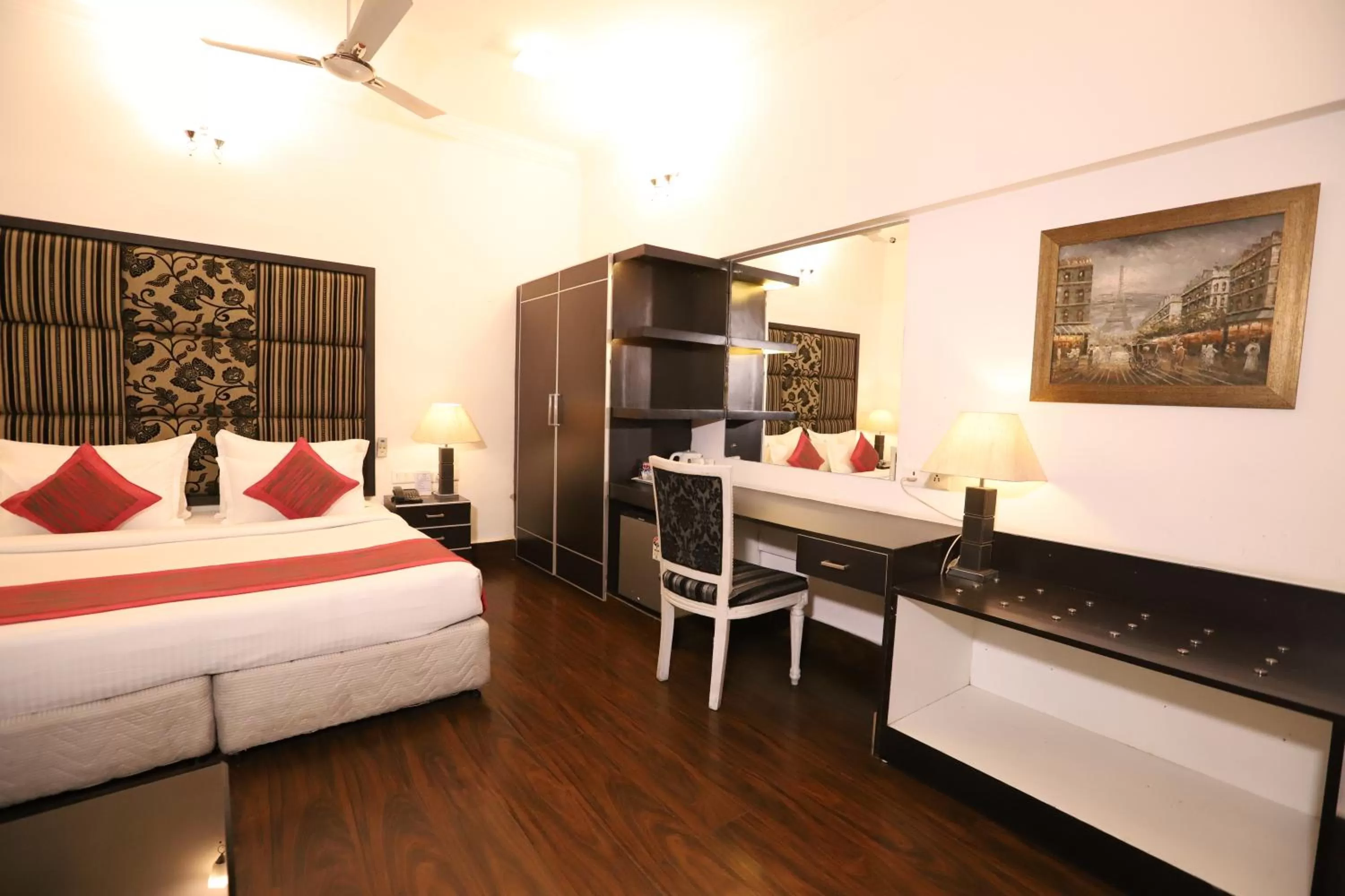 Bed in Hotel Capitol Hills - Greater Kailash Delhi