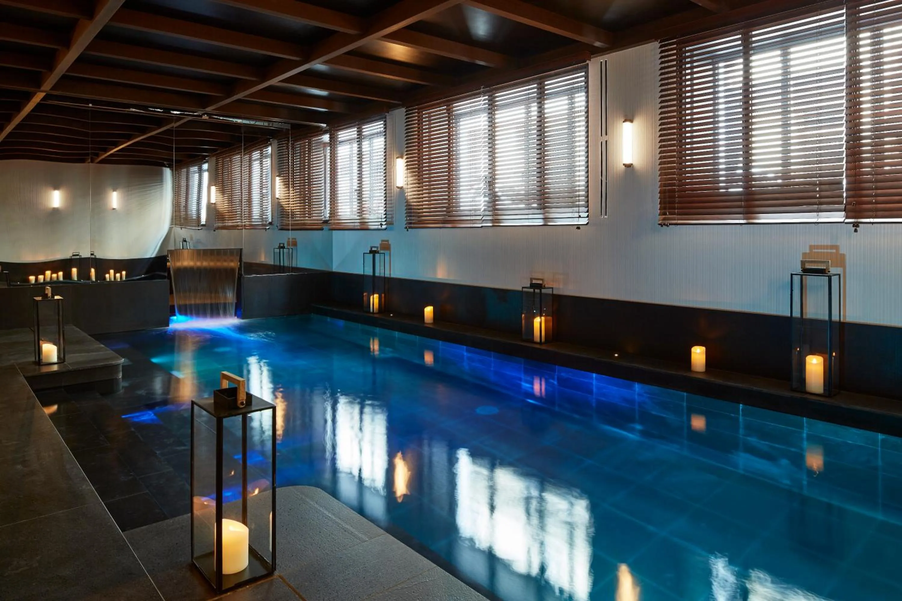 Swimming pool in Le Roch Hotel & Spa