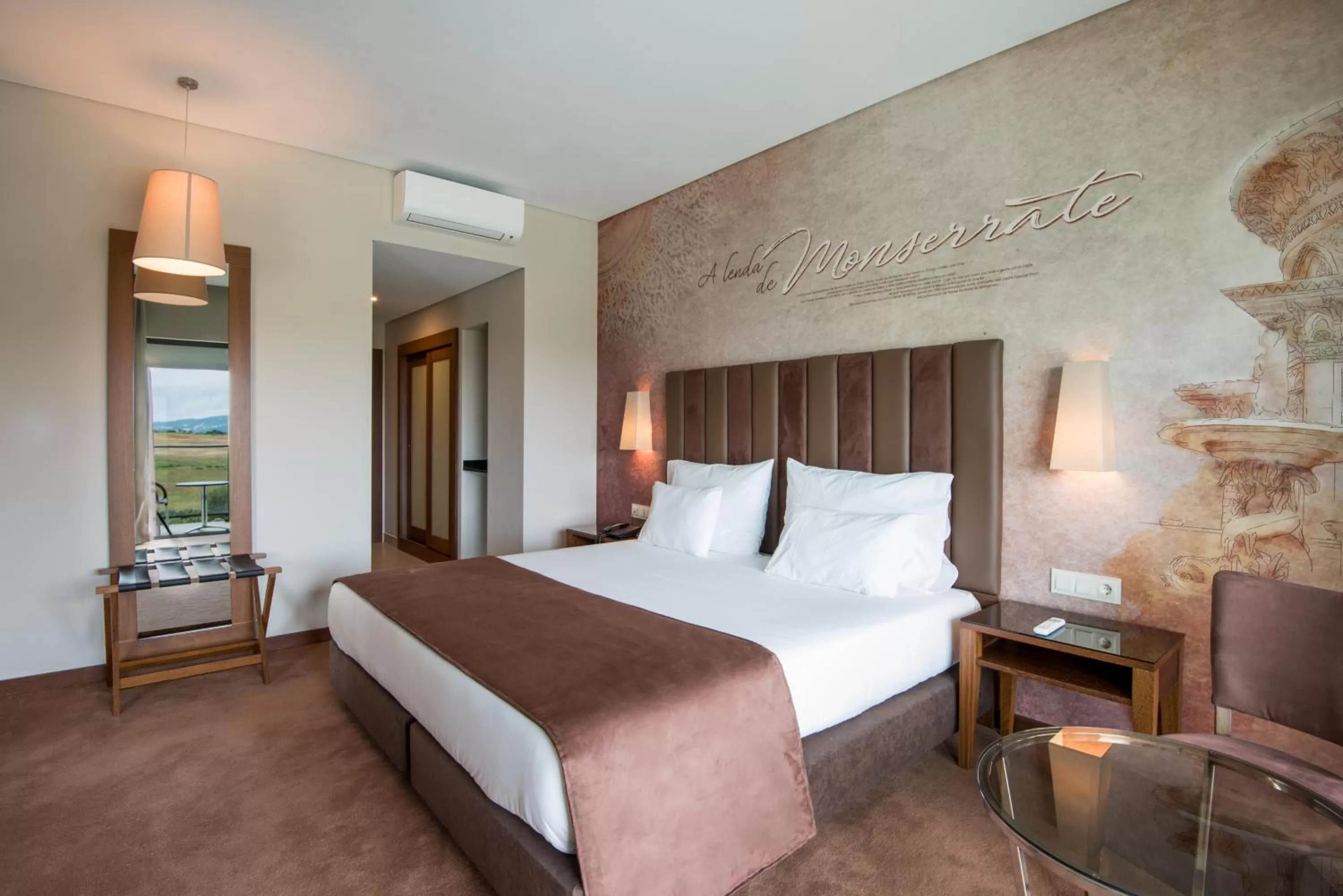 Bedroom, Bed in Vila Gale Collection Sintra