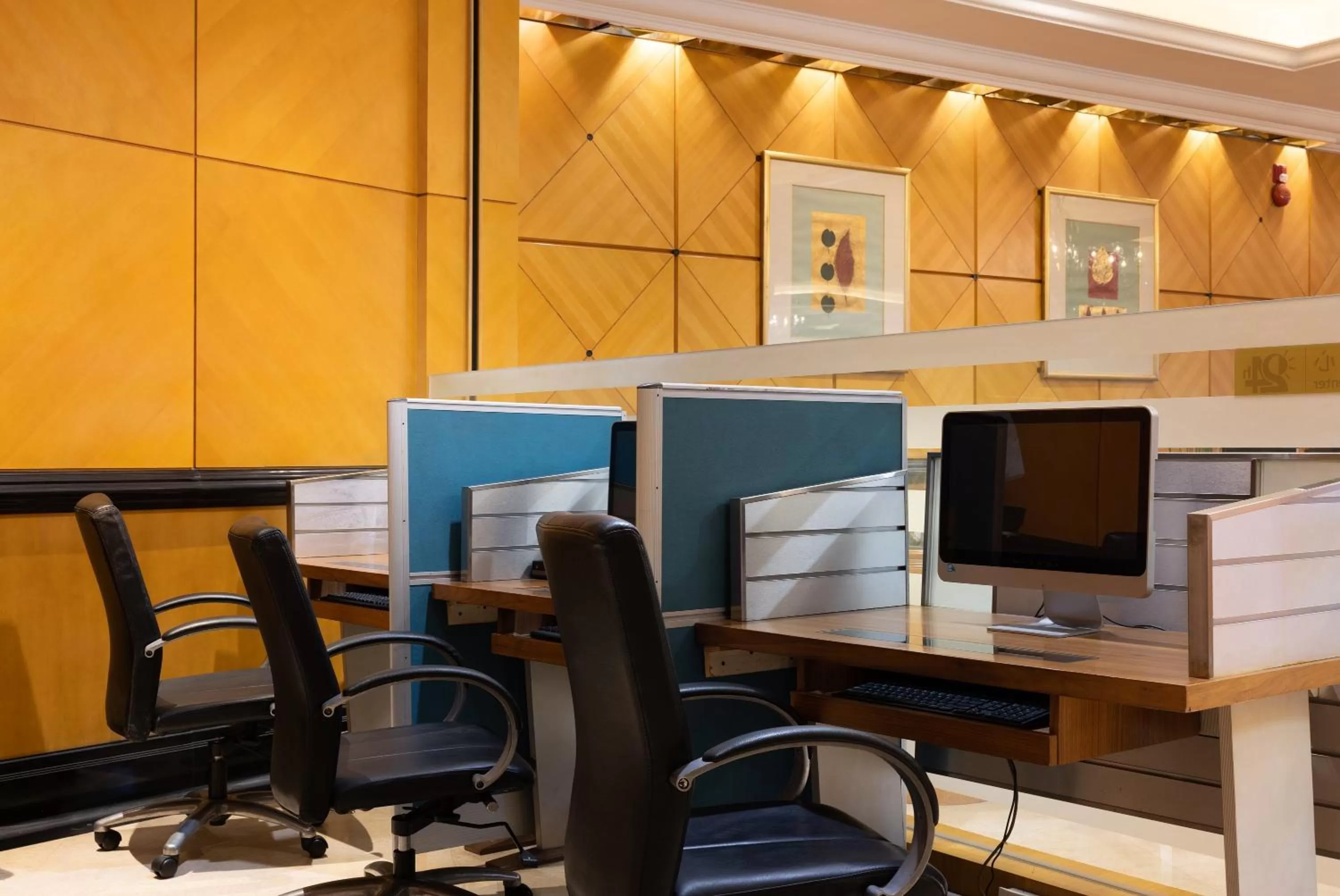 Other in Crowne Plaza Hotel & Suites Landmark Shenzhen, an IHG Hotel - Nearby Luohu Border, Indoor heated swimming pool, Receive RMB100 SPA coupon upon check-in