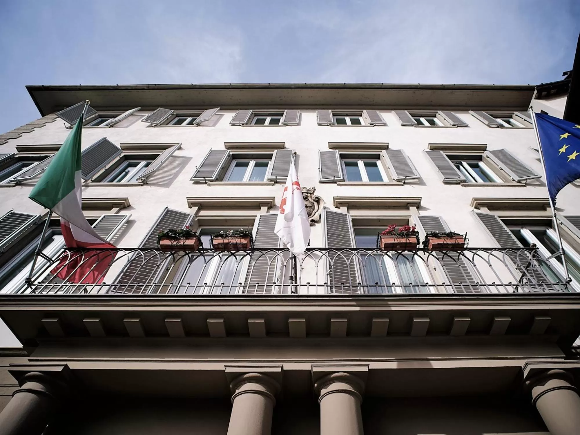 Property building in Hotel Executive