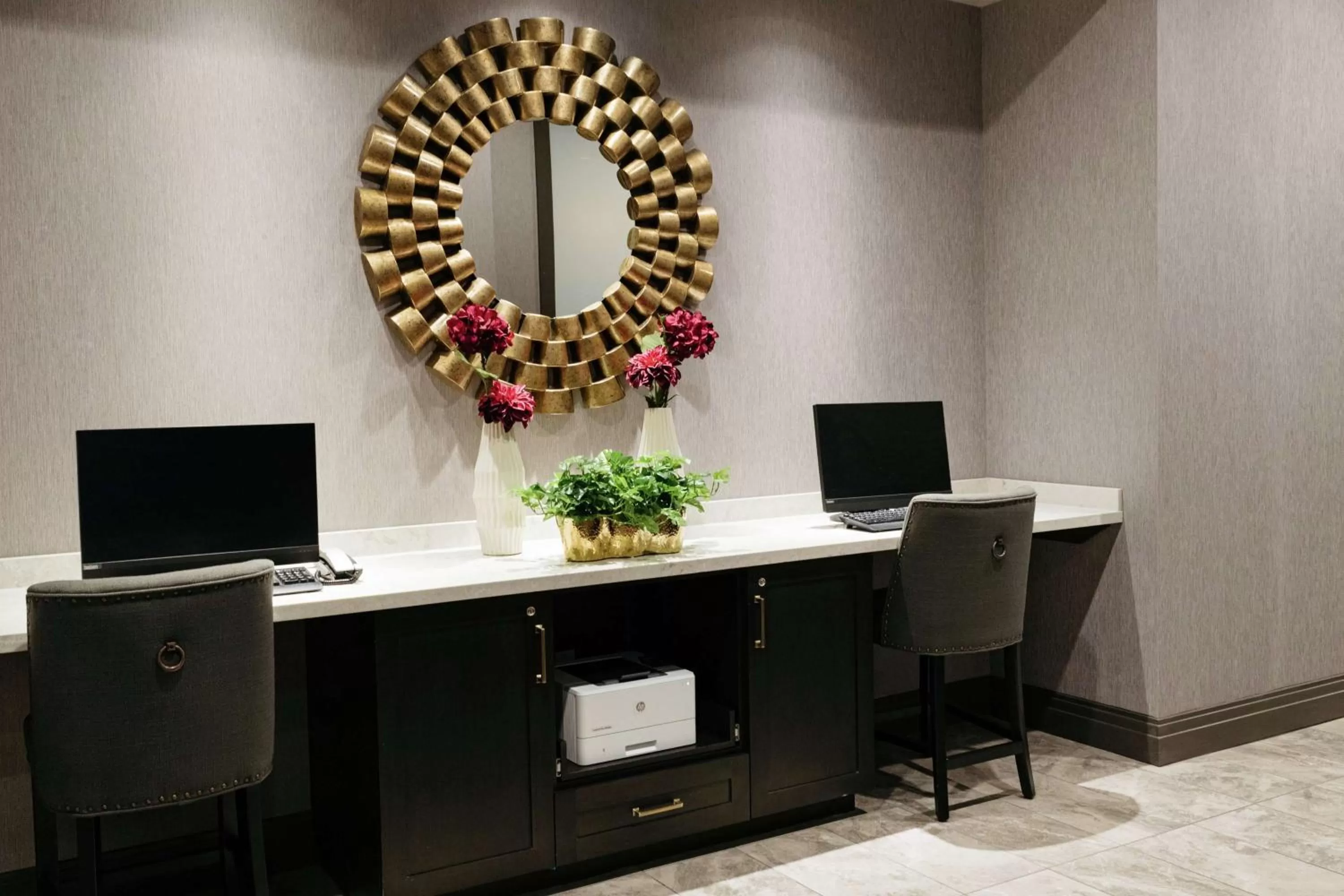 Business facilities in The Axis Moline Hotel, Tapestry Collection By Hilton
