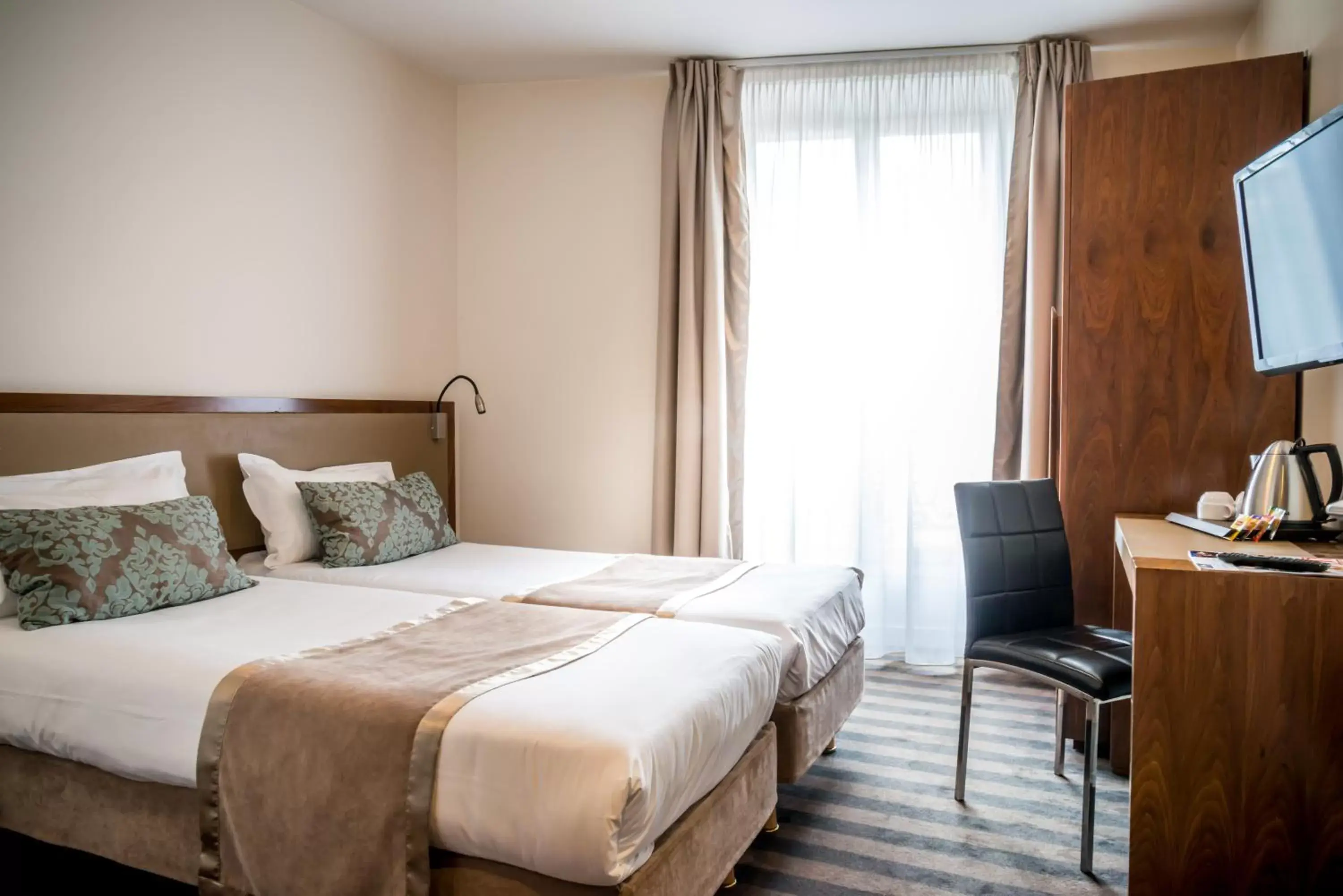 Standard Twin Room in Art Hotel Eiffel Standard Twin Room in Art Hotel Eiffel