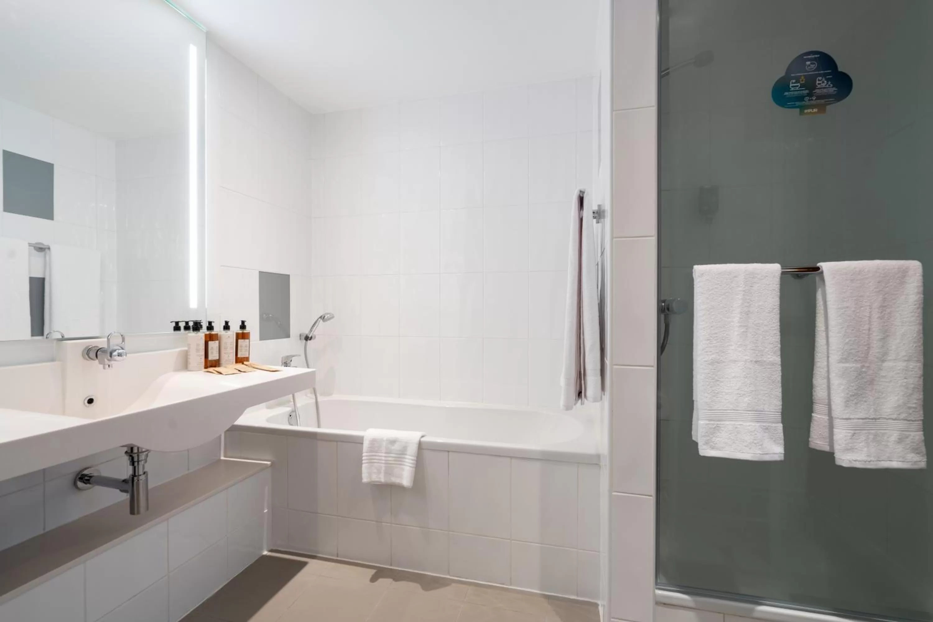 Shower in Novotel Vilnius Centre