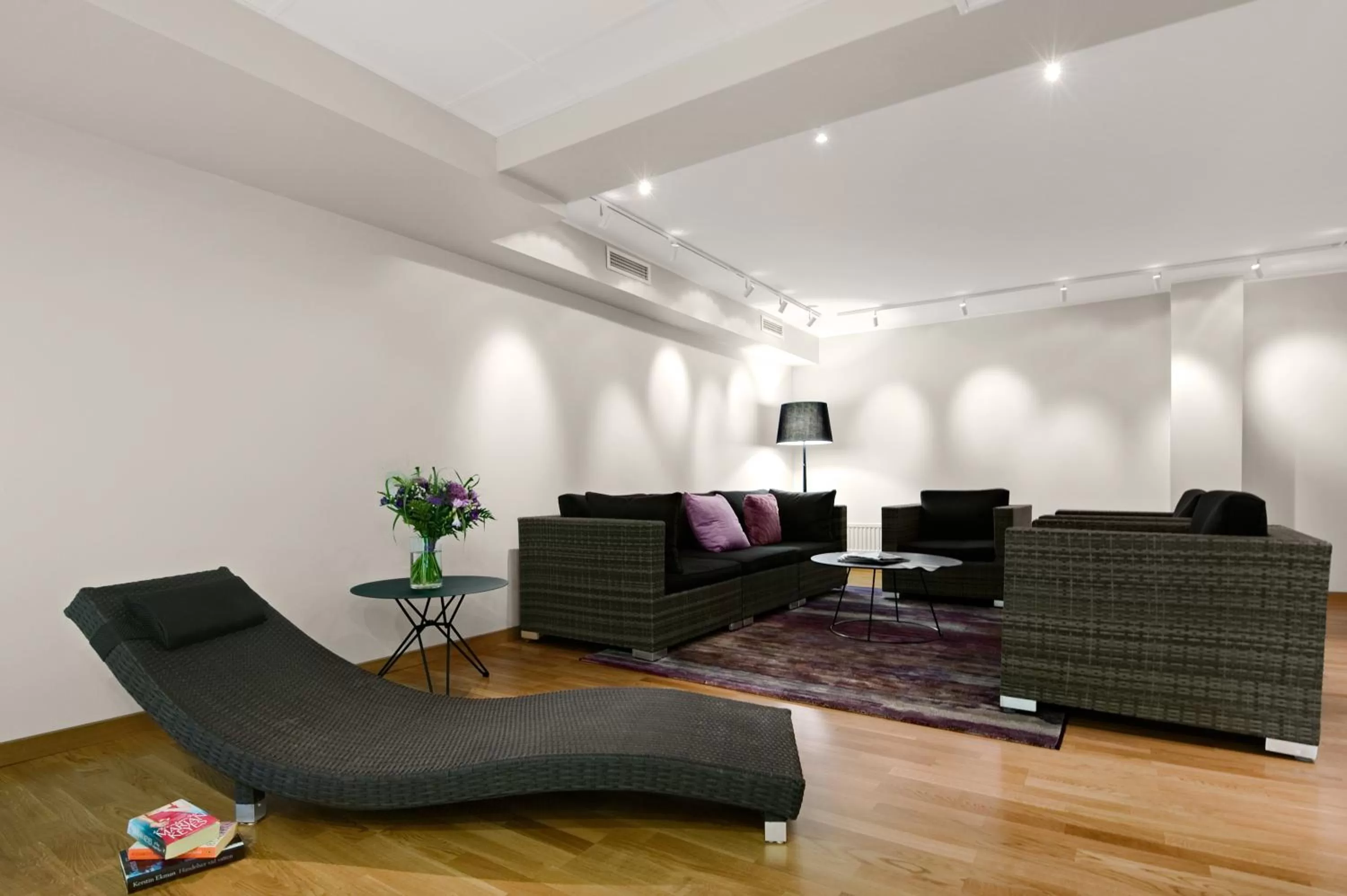 Communal lounge/ TV room in Best Western Hotel Esplanade