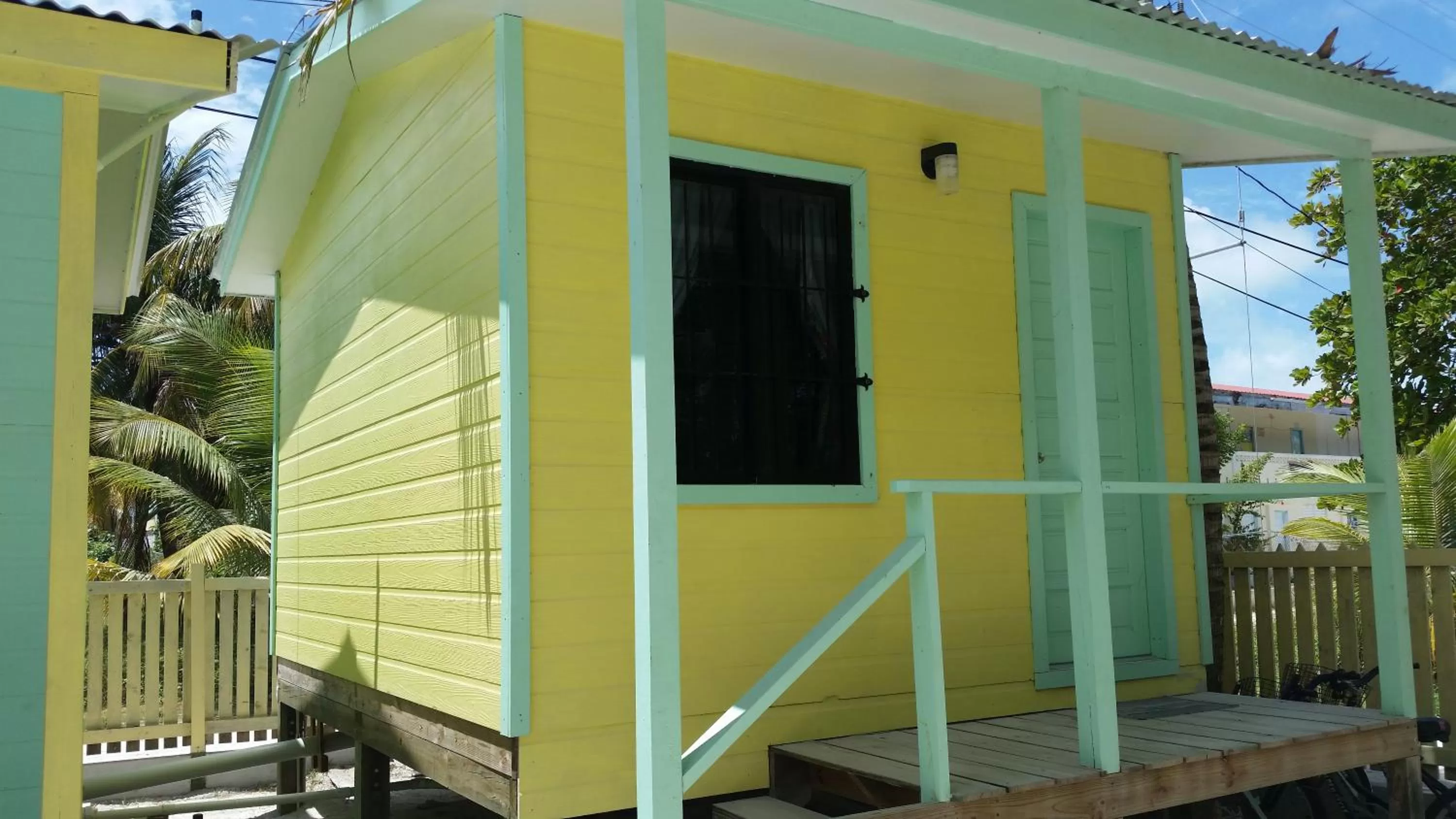 Facade/entrance in Barefoot Beach Belize