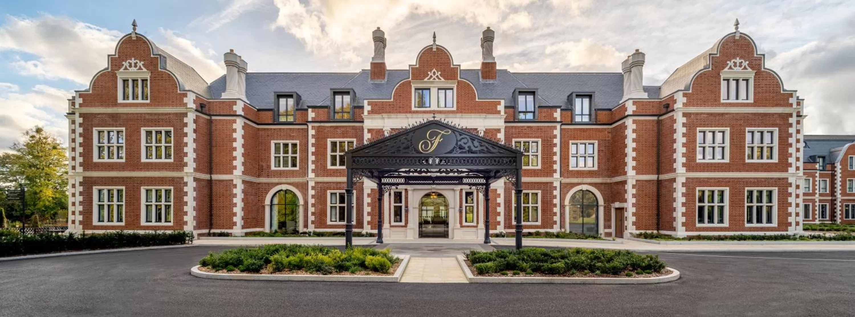 Property building in Fairmont Windsor Park