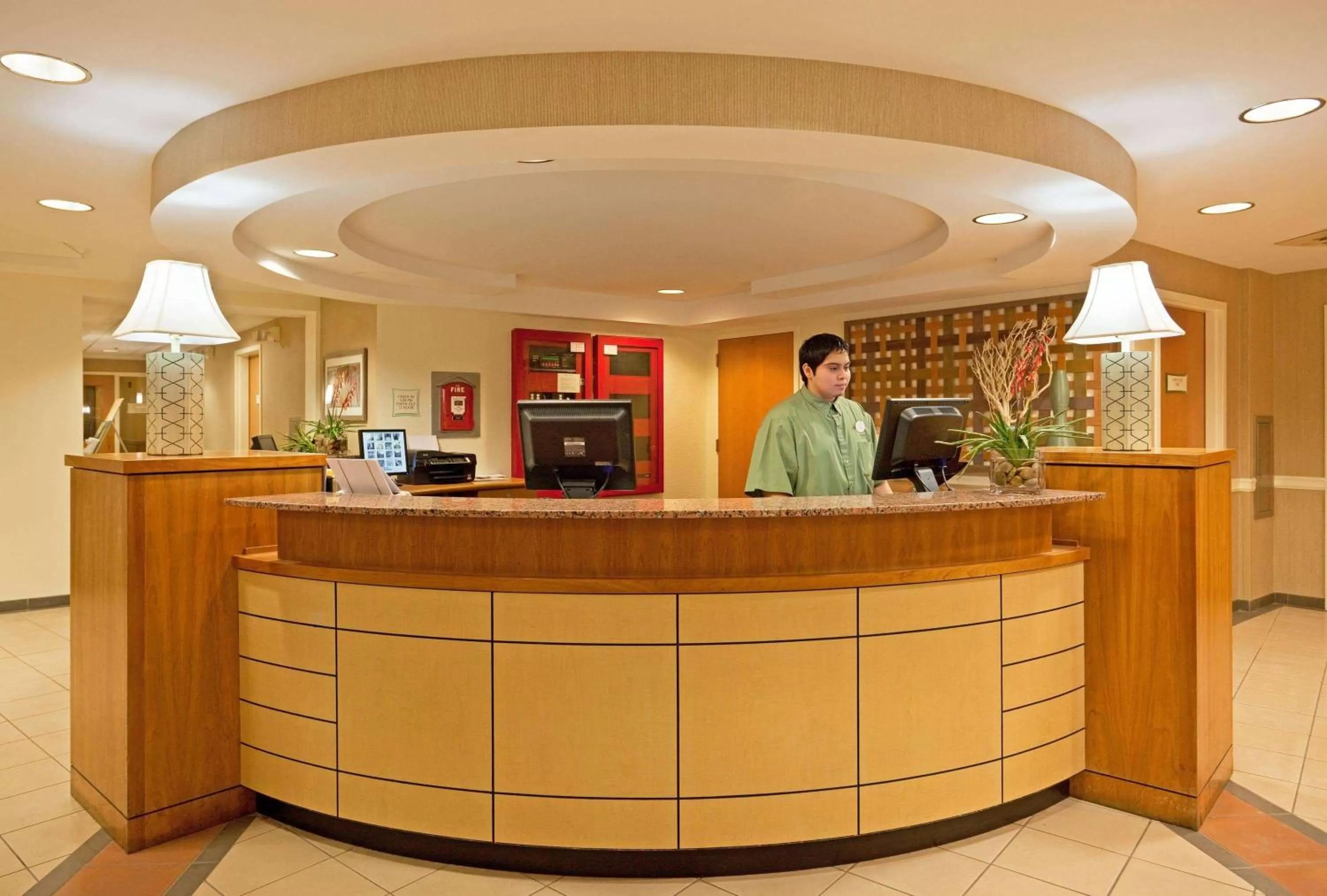 Lobby or reception in La Quinta by Wyndham Boston Somerville