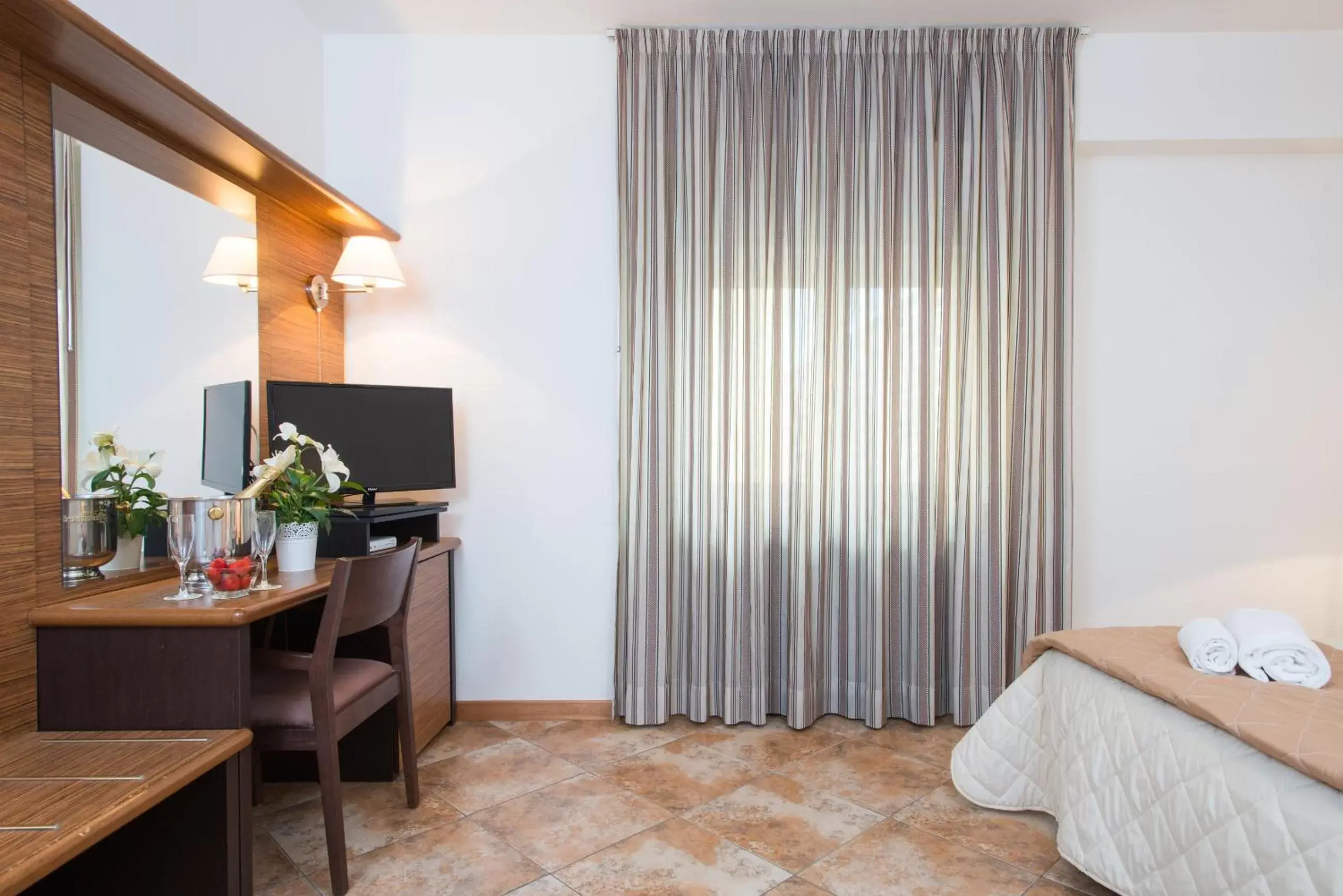 Single Room in Royal Hotel Single Room in Royal Hotel