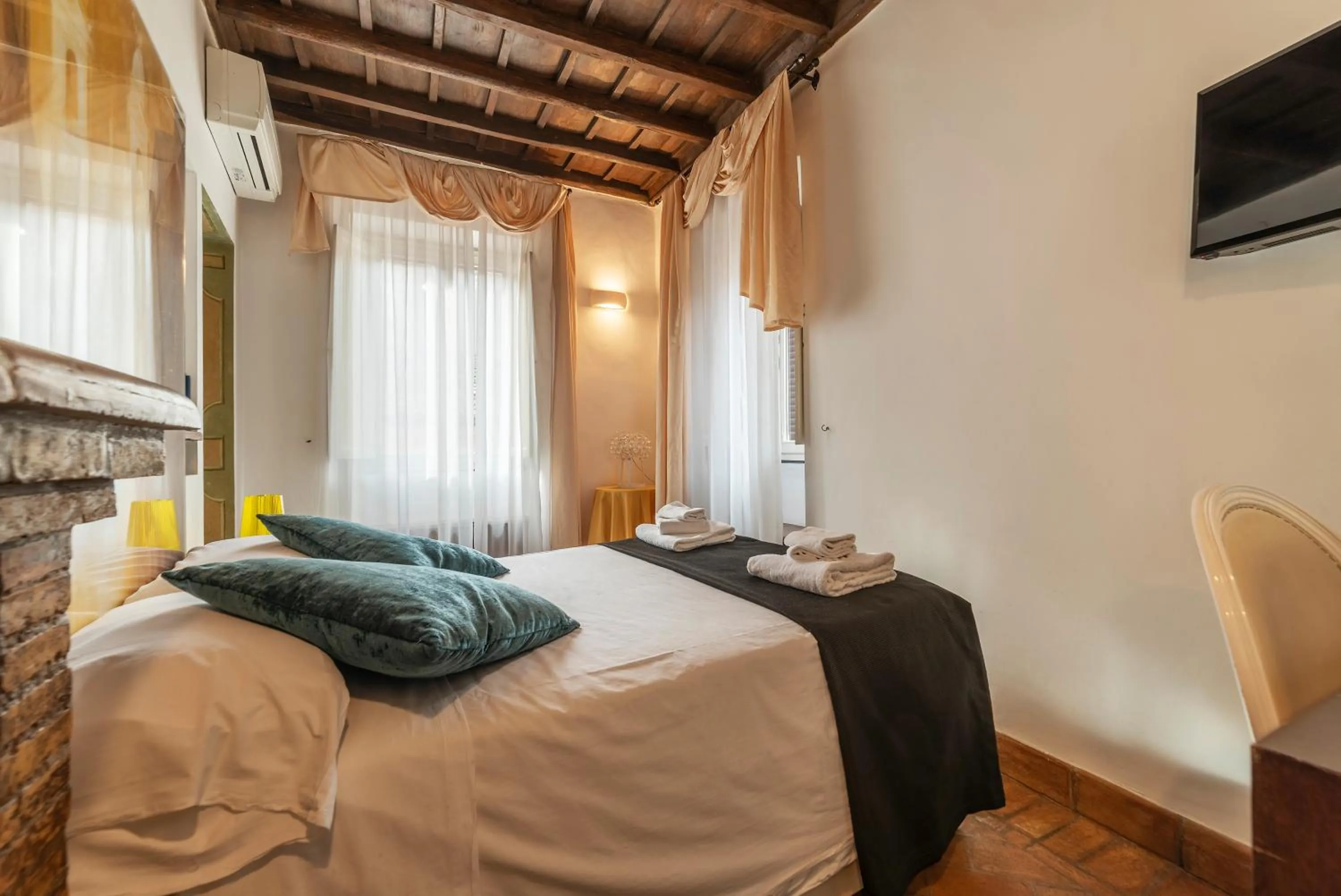 Bedroom in Luxury Trastevere