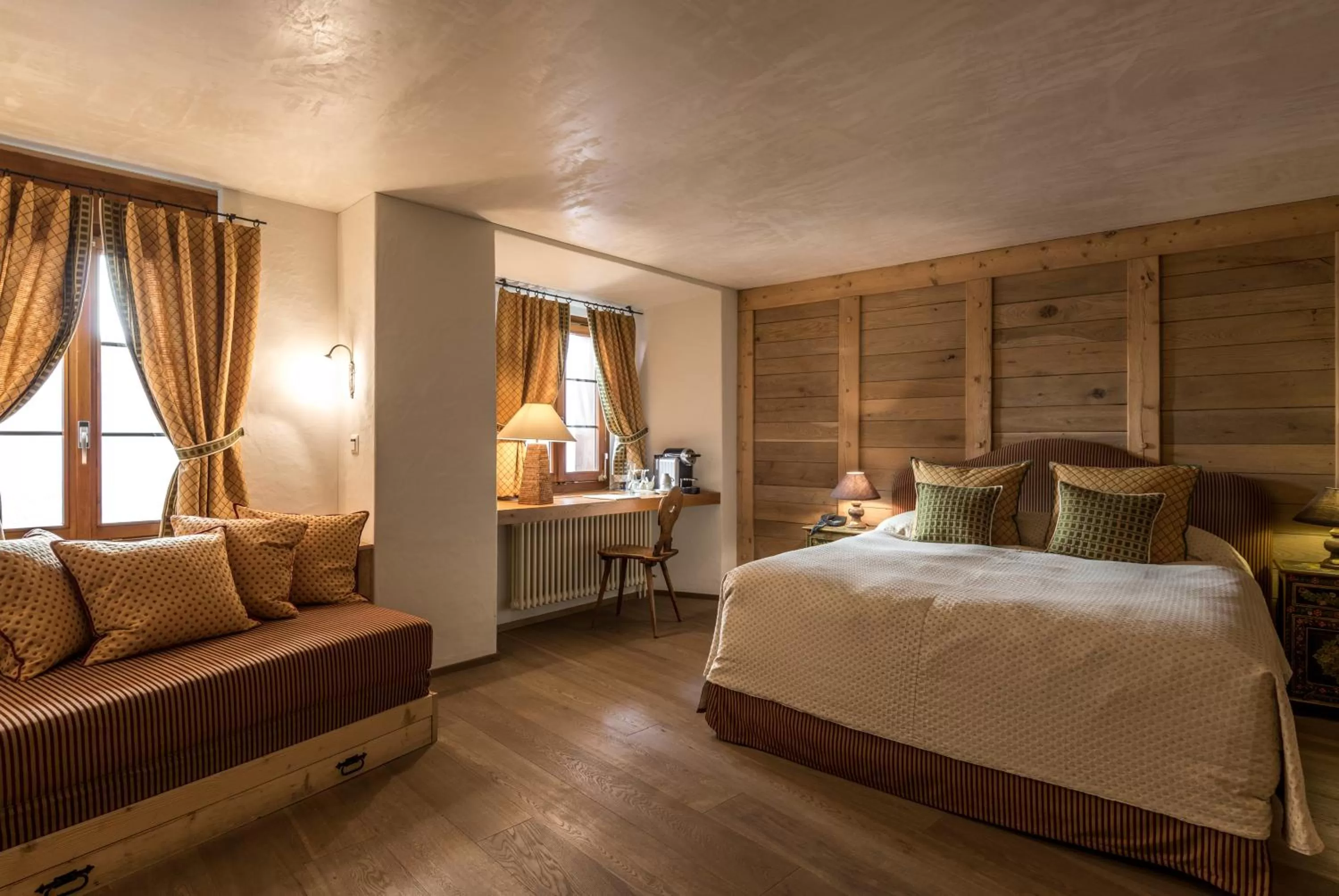 Photo of the whole room, Bed in Alpenclub