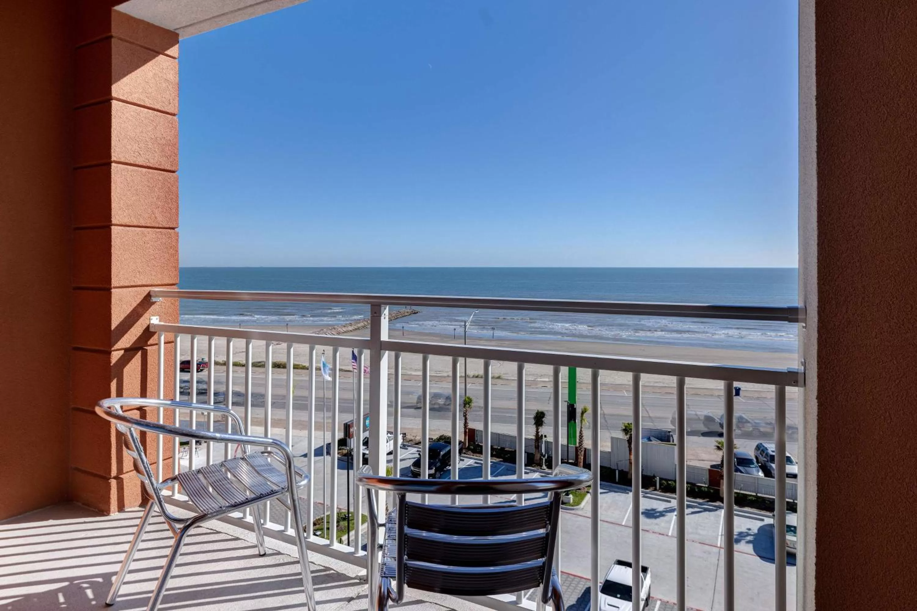 Studio Suite with Two Queen Beds and Mobility Accessible Tub in Home2 Suites Galveston, Tx