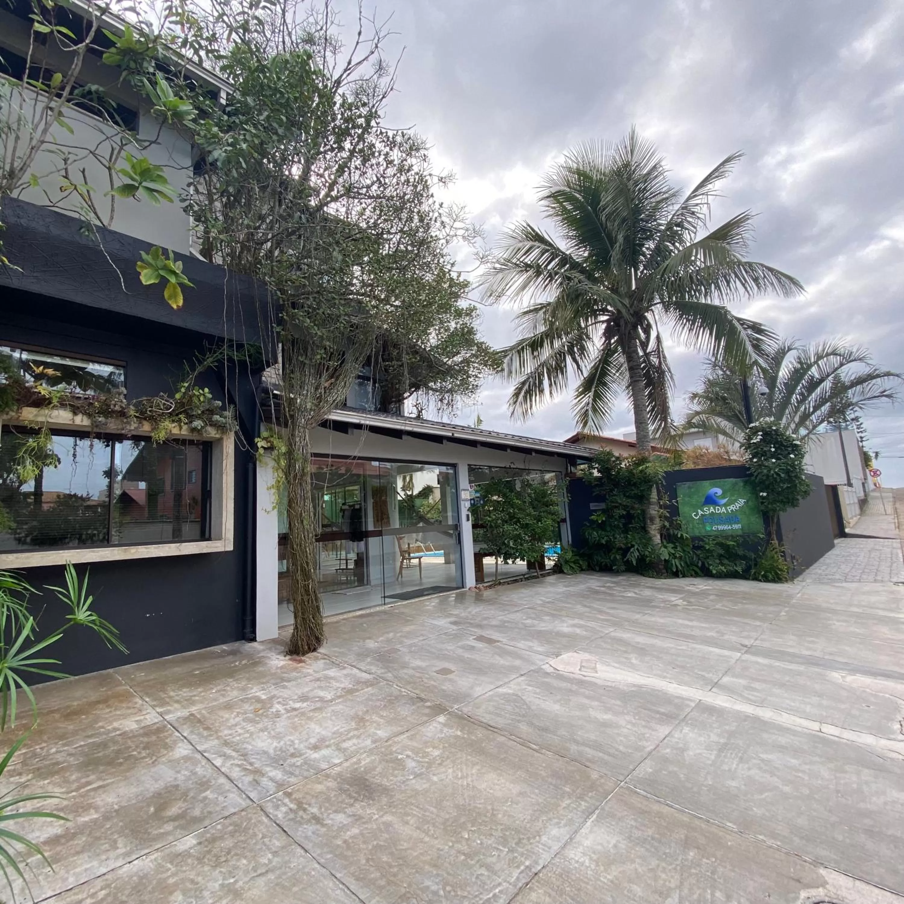 Facade/entrance, Property Building in Pousada Casa da Praia