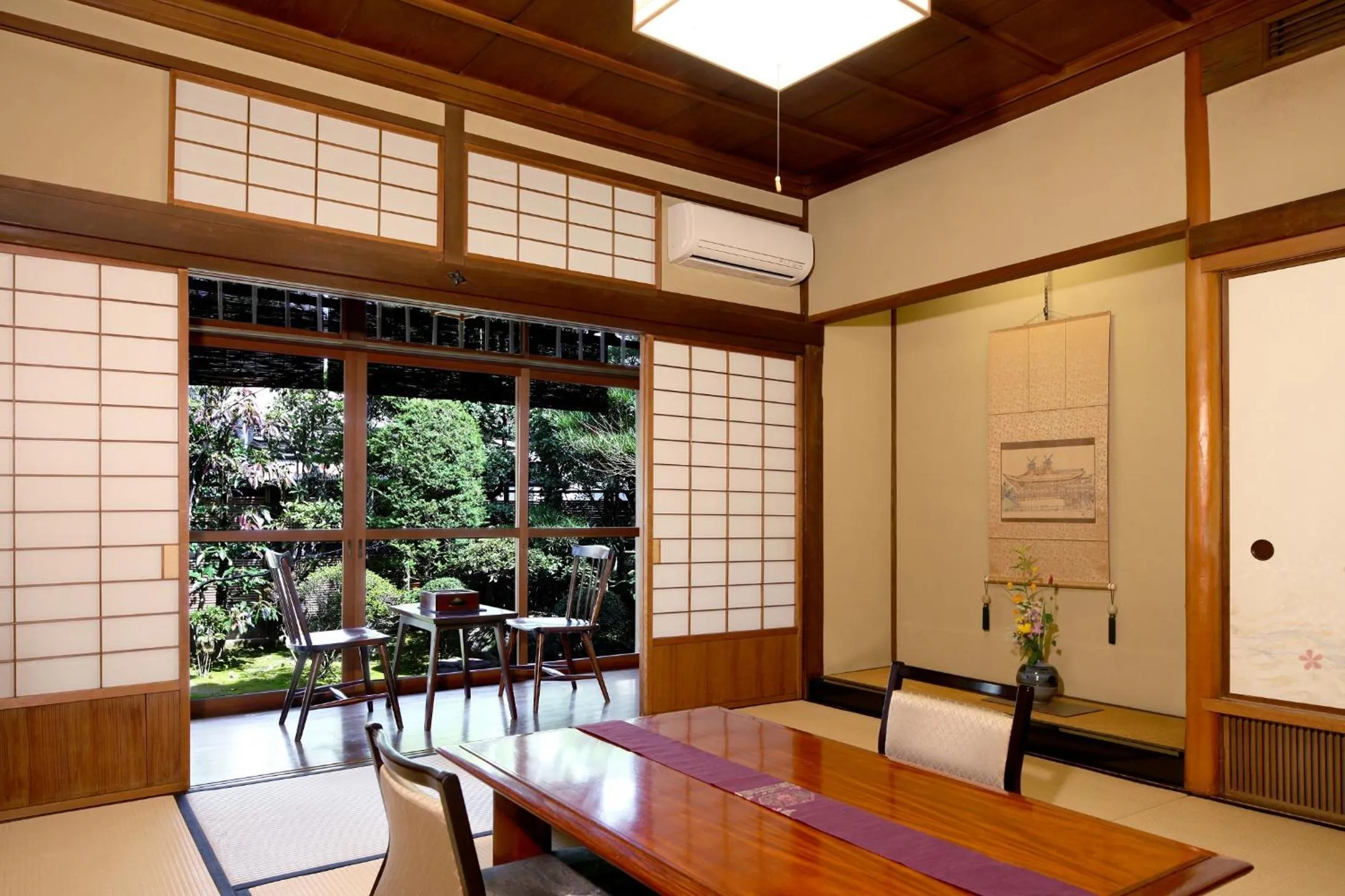 Photo of the whole room in Ryori Ryokan Tsurugata