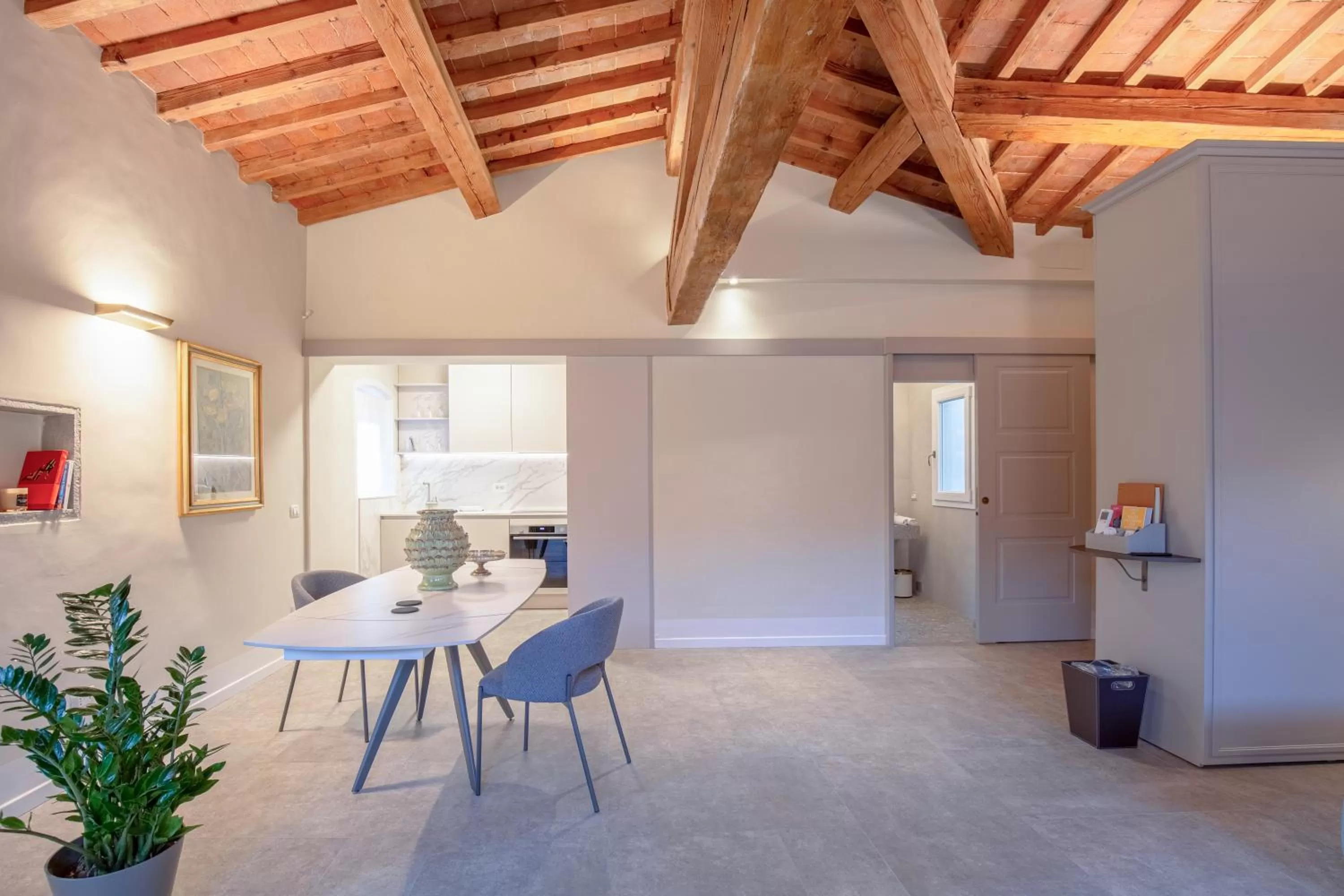 Kitchen or kitchenette, Dining Area in Dimora Le Torri - Boutique Luxury Suites in Florence Historic Centre - Adults Only