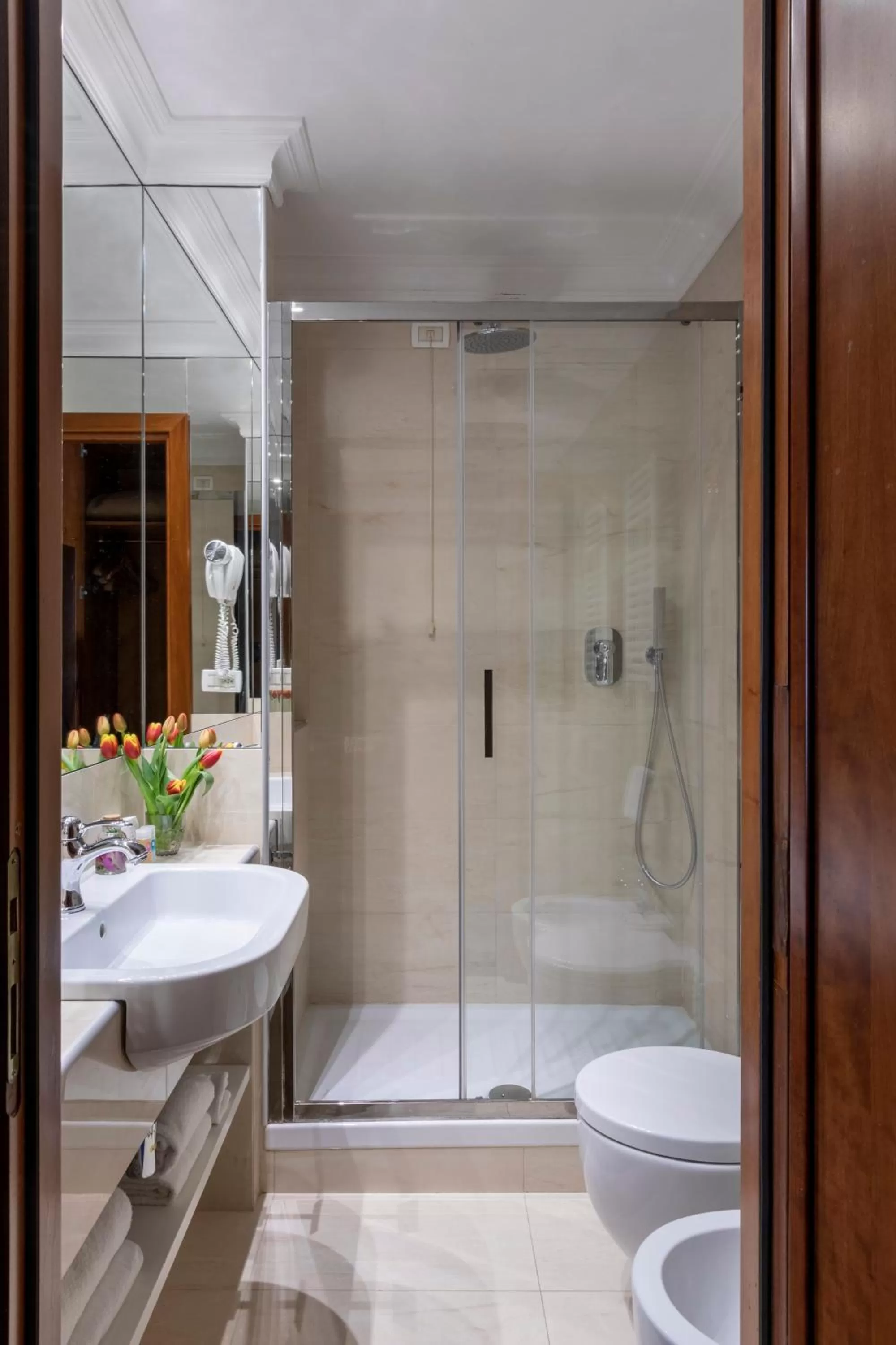 Bathroom in Hotel Scalinata Di Spagna