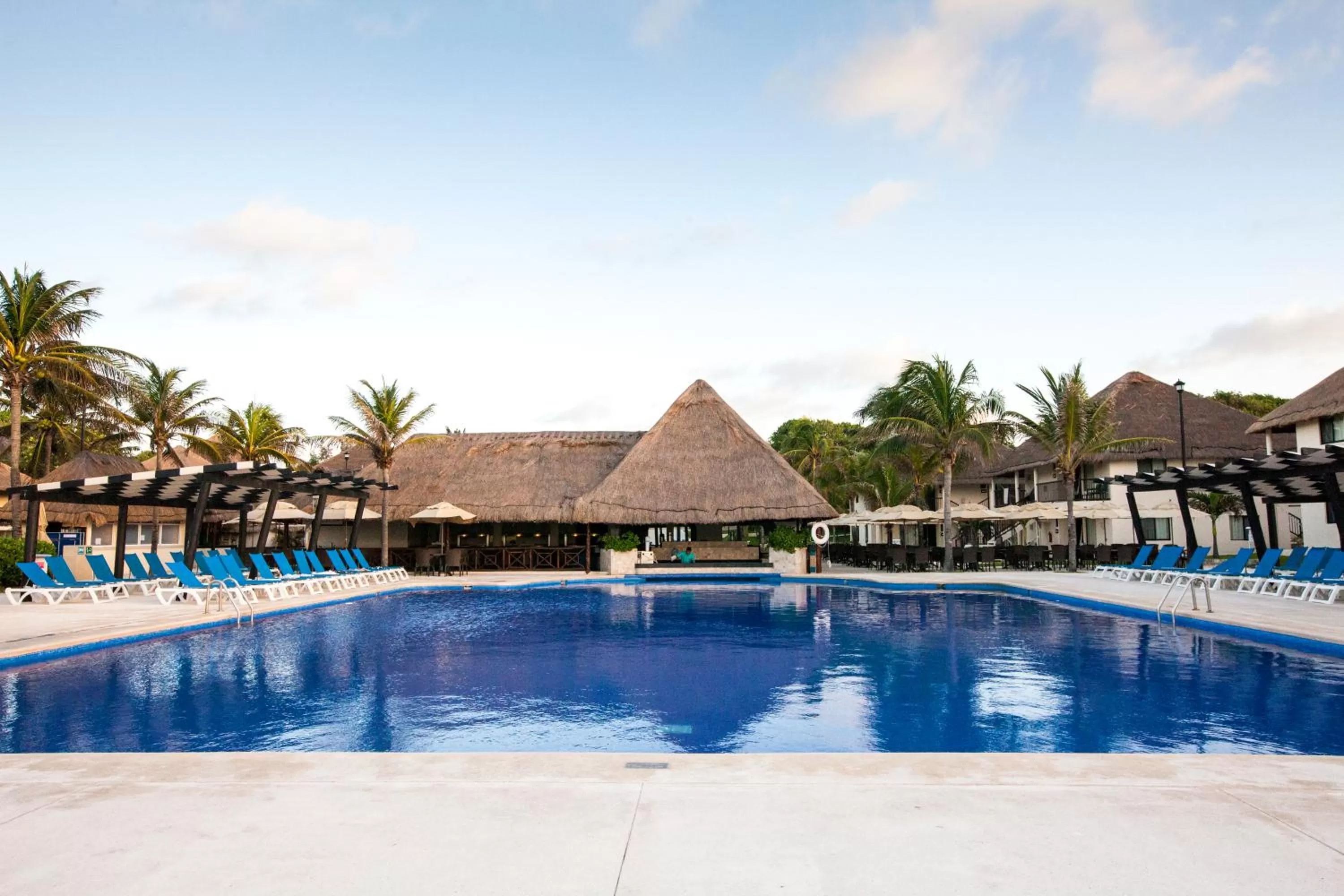 Swimming pool in Allegro Playacar - All Inclusive Resort