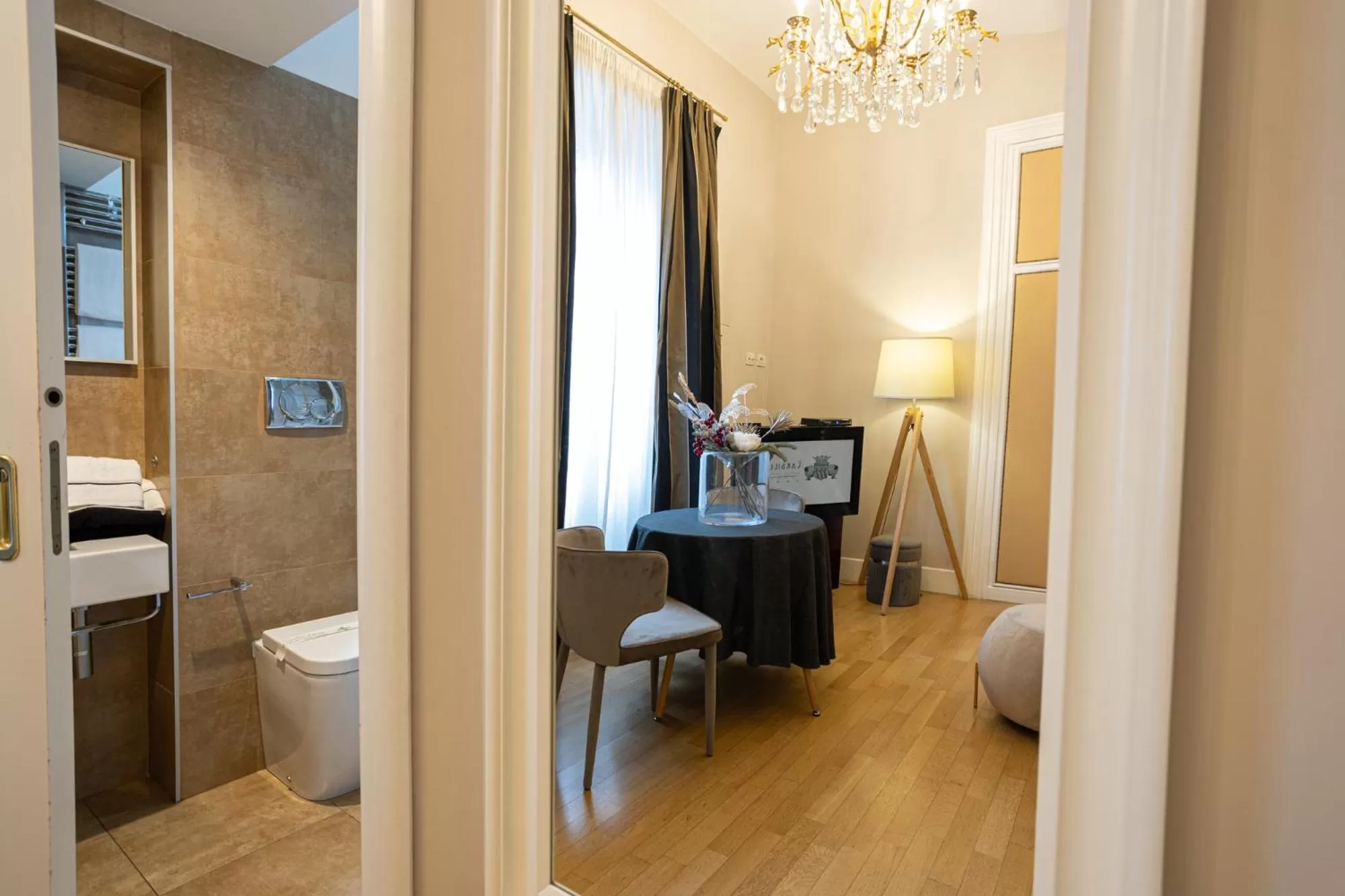 Bathroom in Cardilli Luxury Rooms