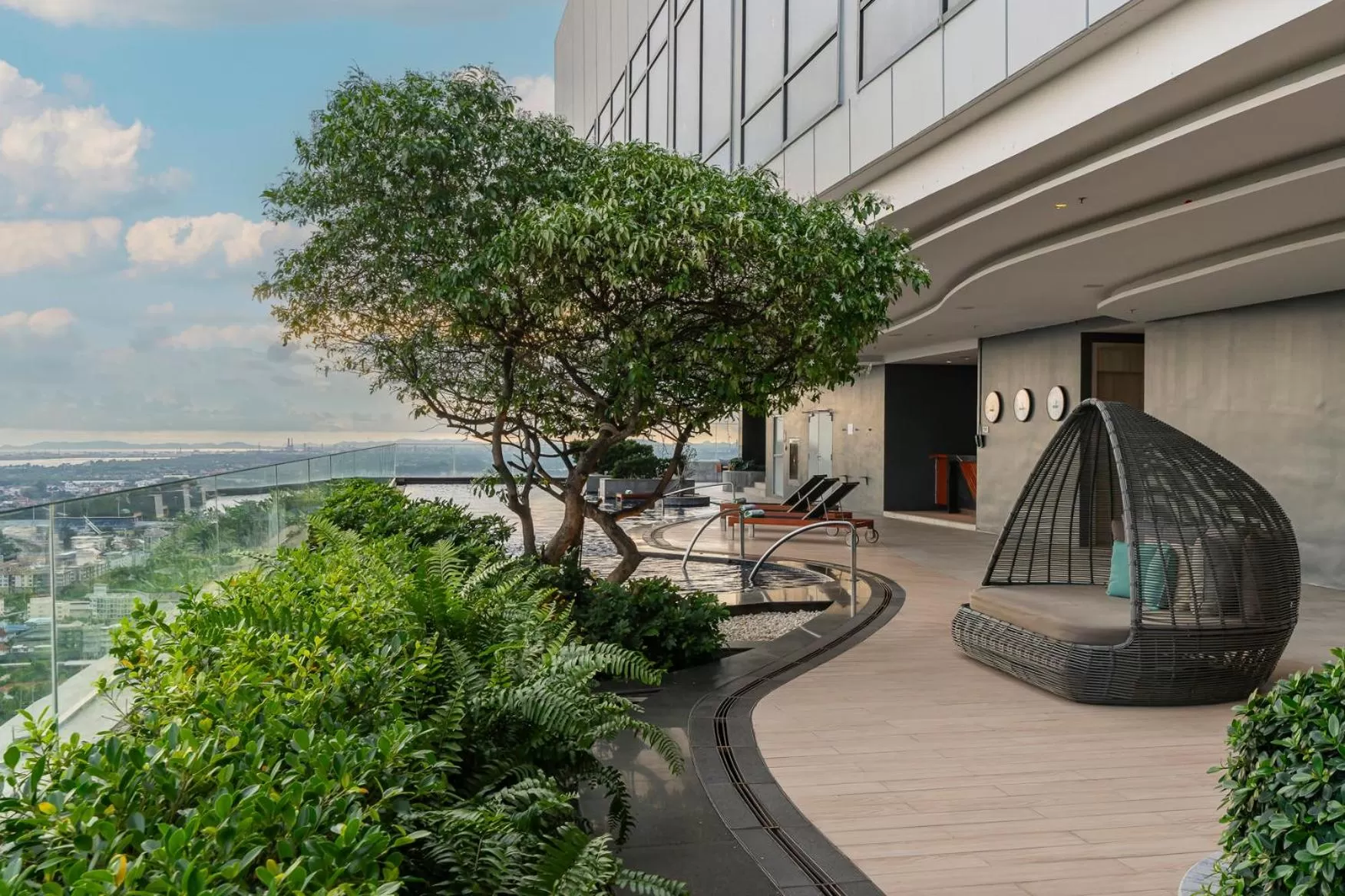 Swimming pool in Holiday Inn & Suites Rayong City Centre by IHG