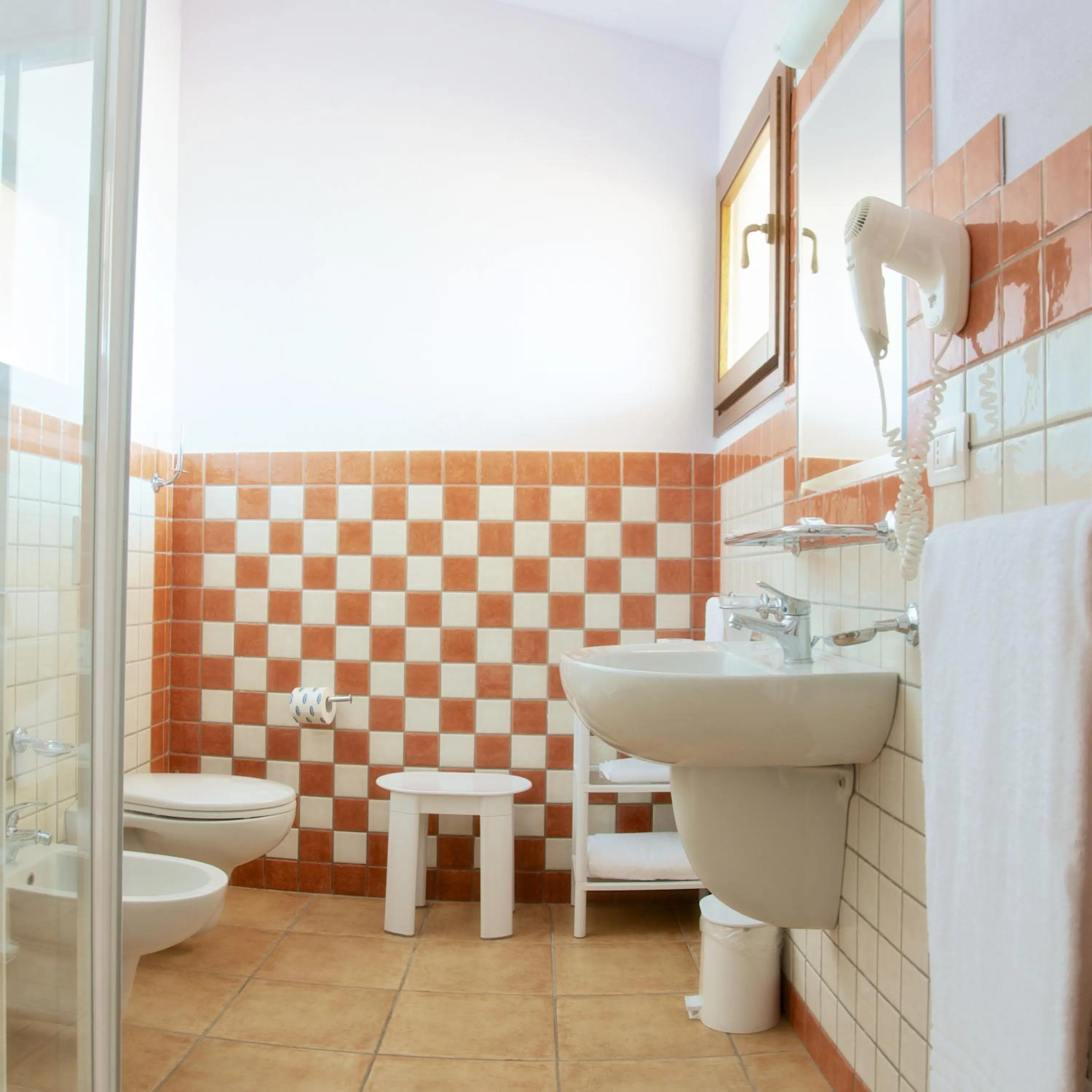 Bathroom in Club Esse Cala Gonone