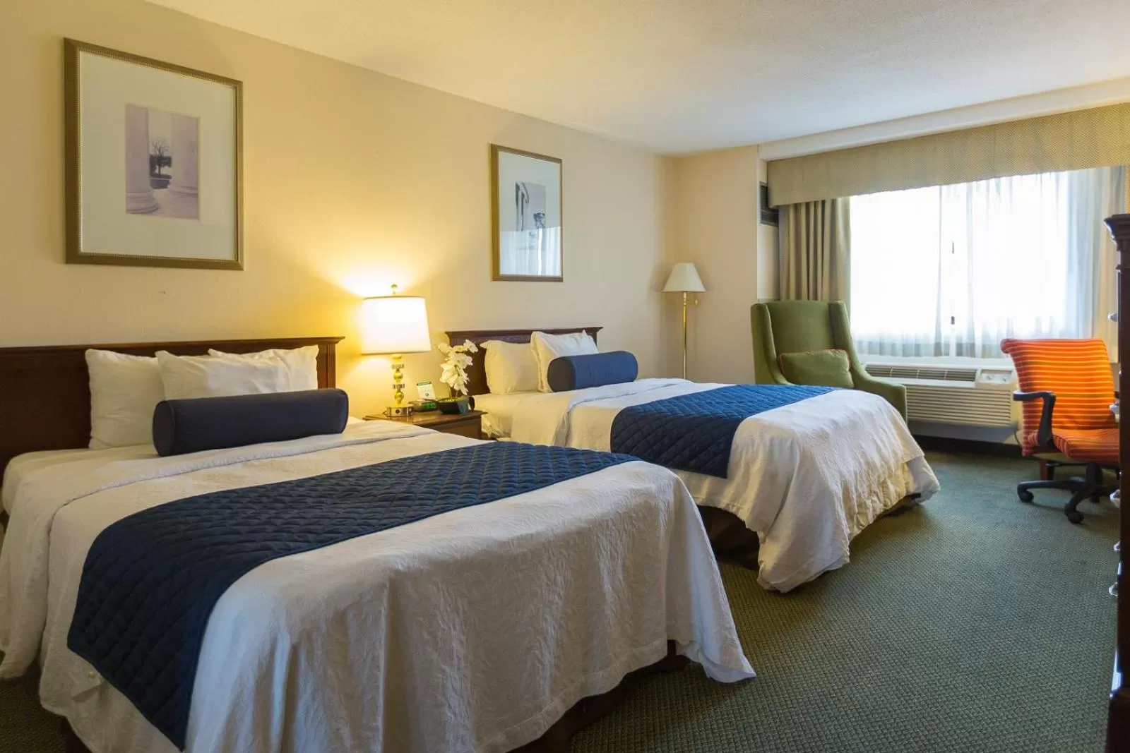 Bed in Capital Plaza Hotel