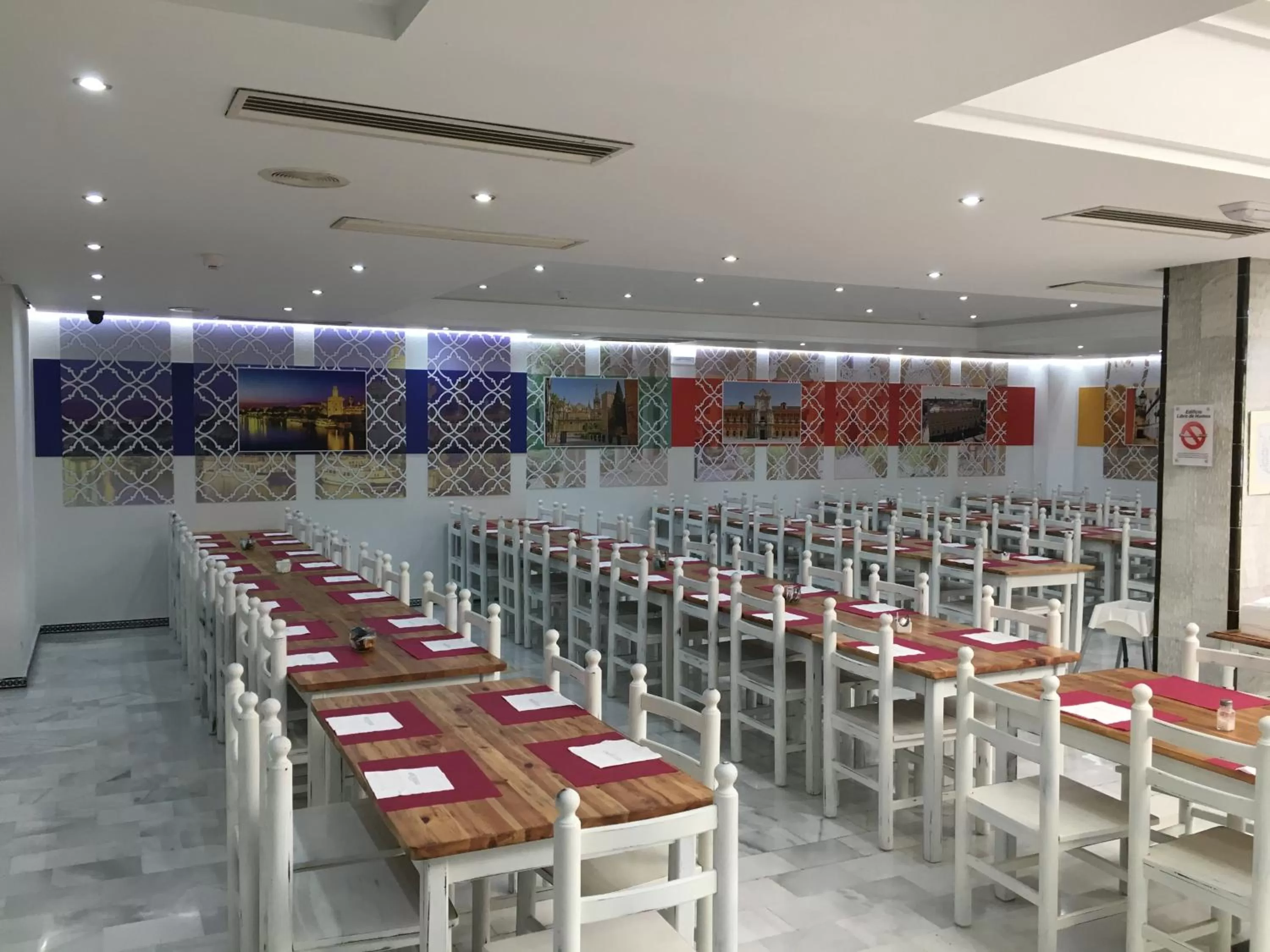 Restaurant/places to eat in Hotel San Pablo Sevilla