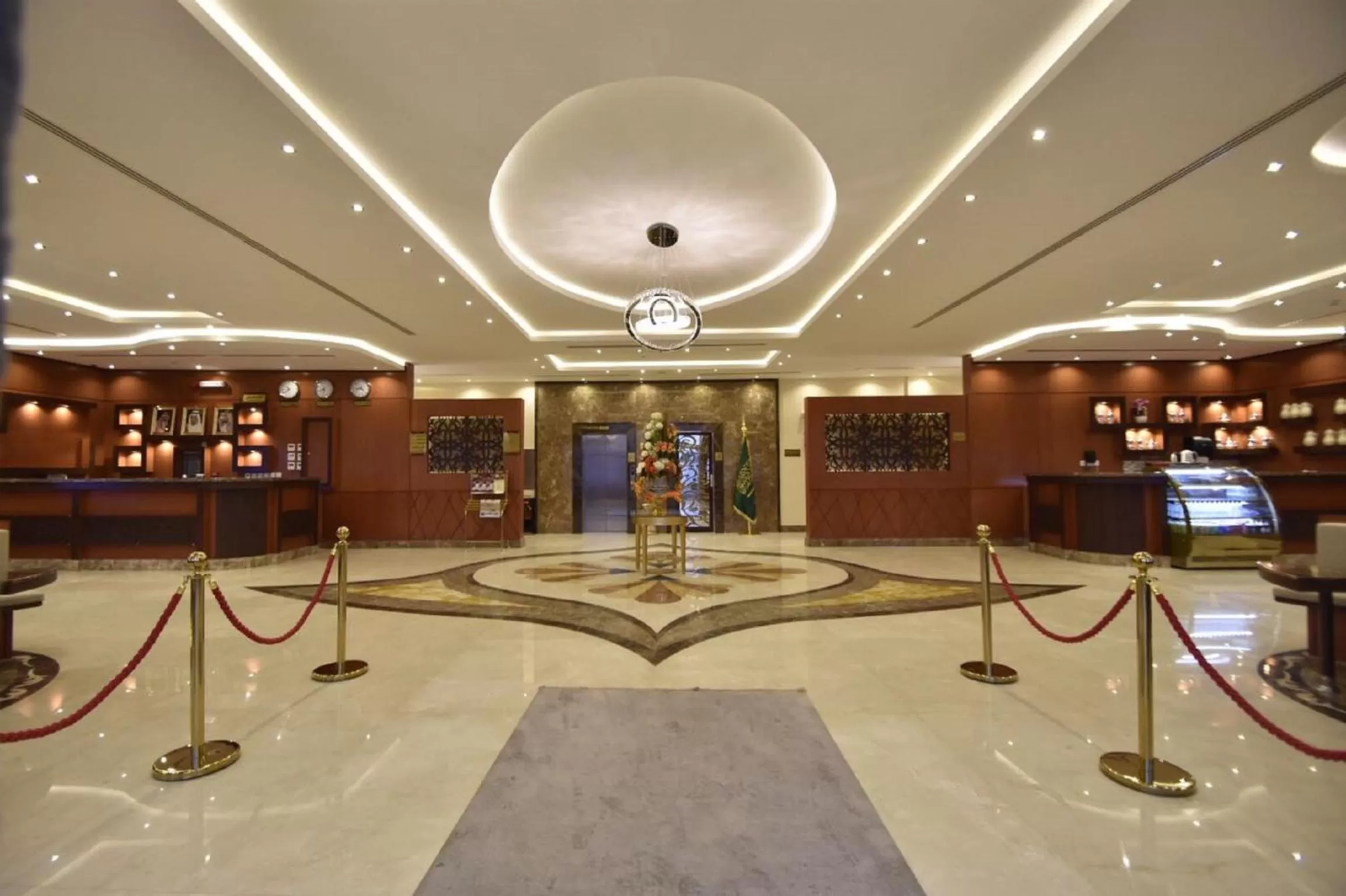 On site, Lobby/Reception in Abat Suites