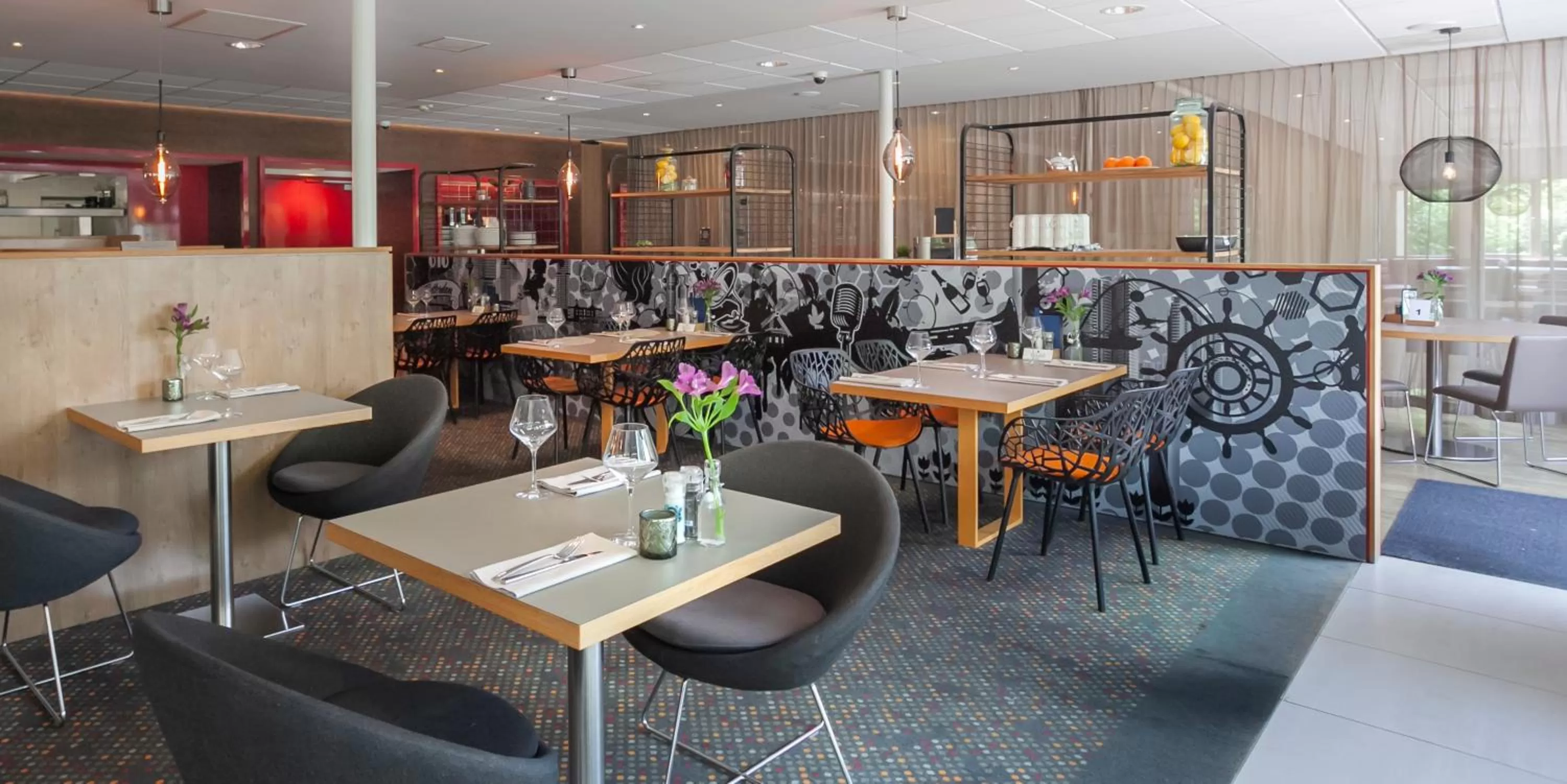 Restaurant/places to eat in Novotel Rotterdam - Schiedam