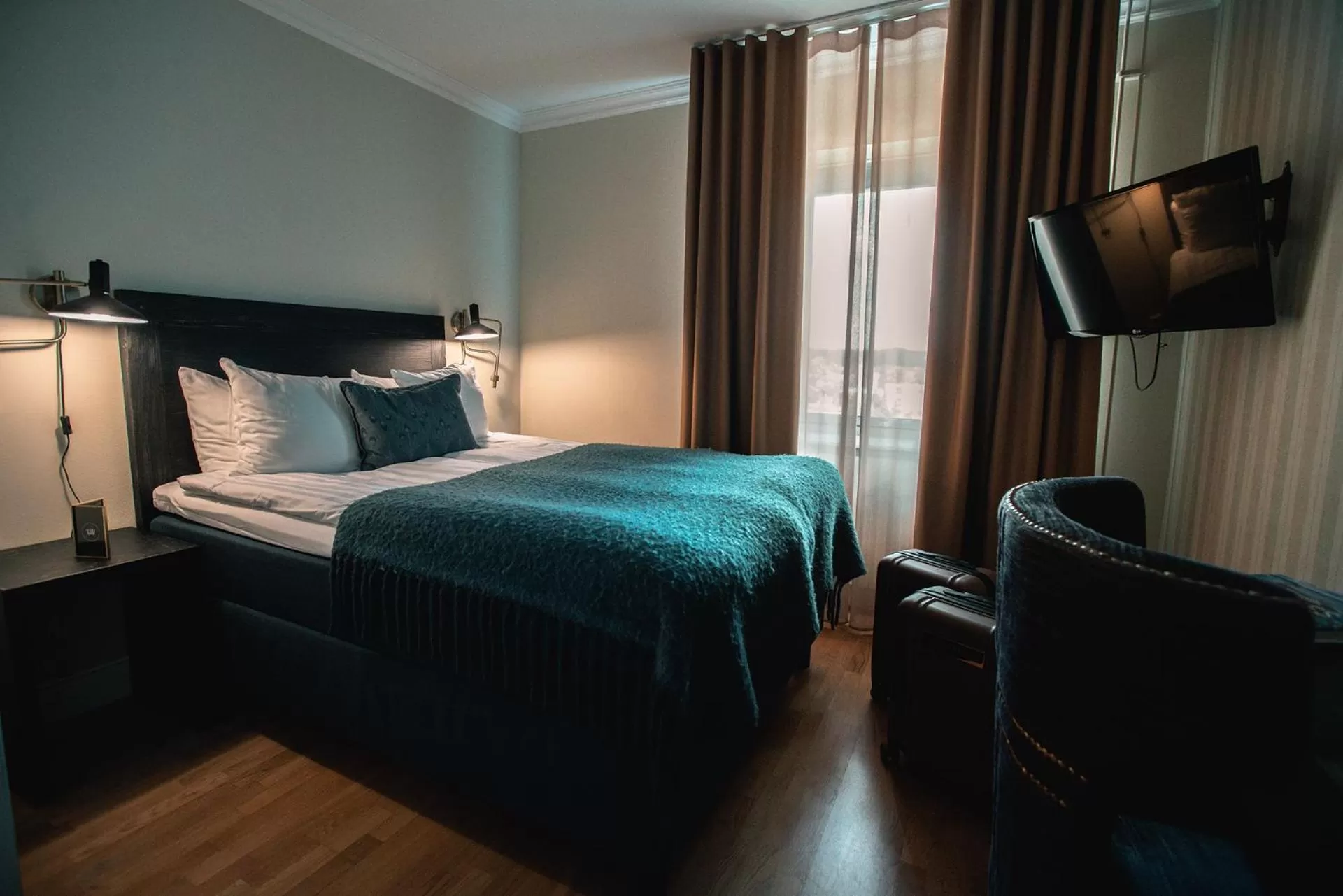 Bed in Sunlight Hotel Conference & Spa