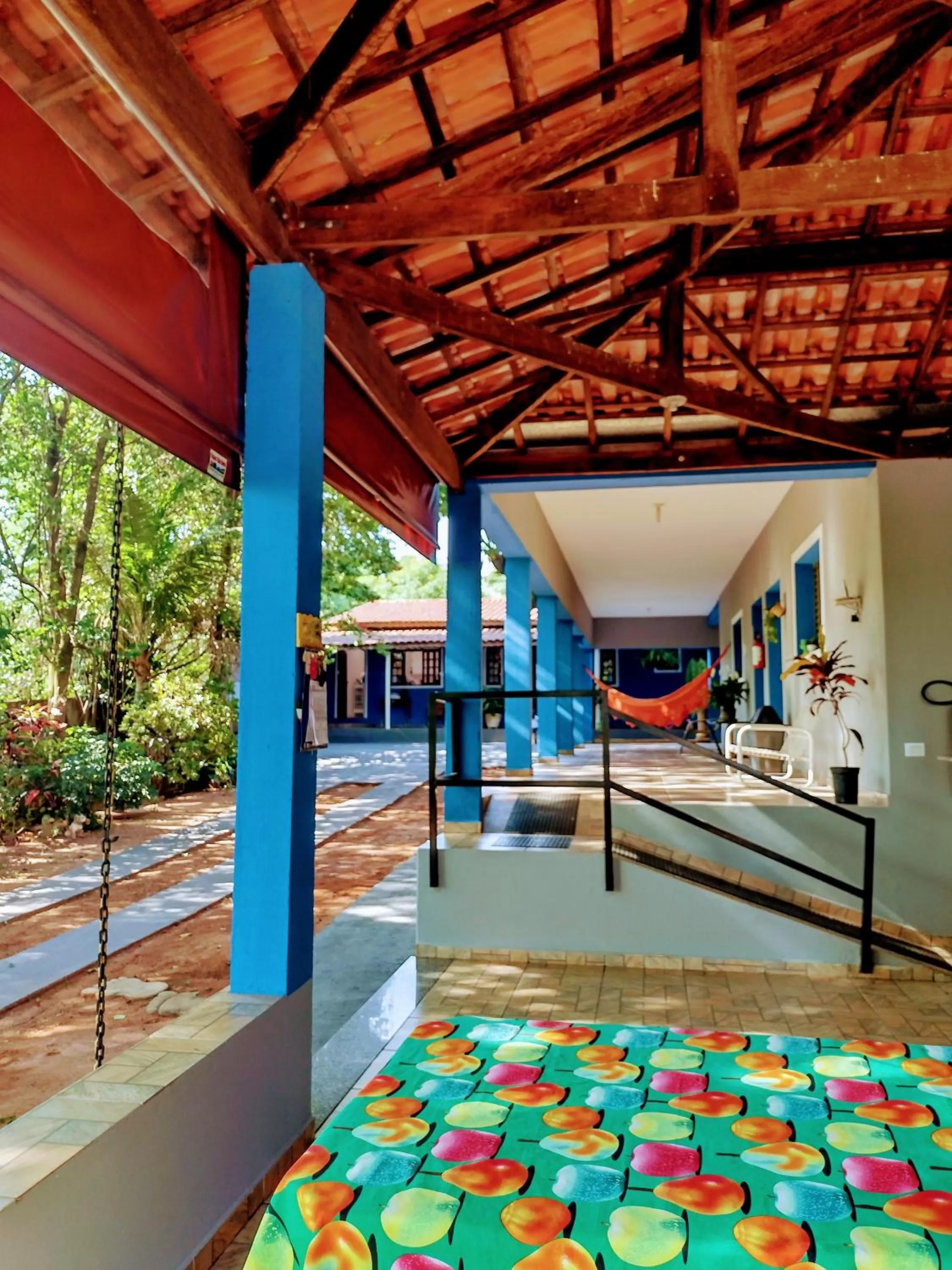 Bed in Suits - Canto do sabia