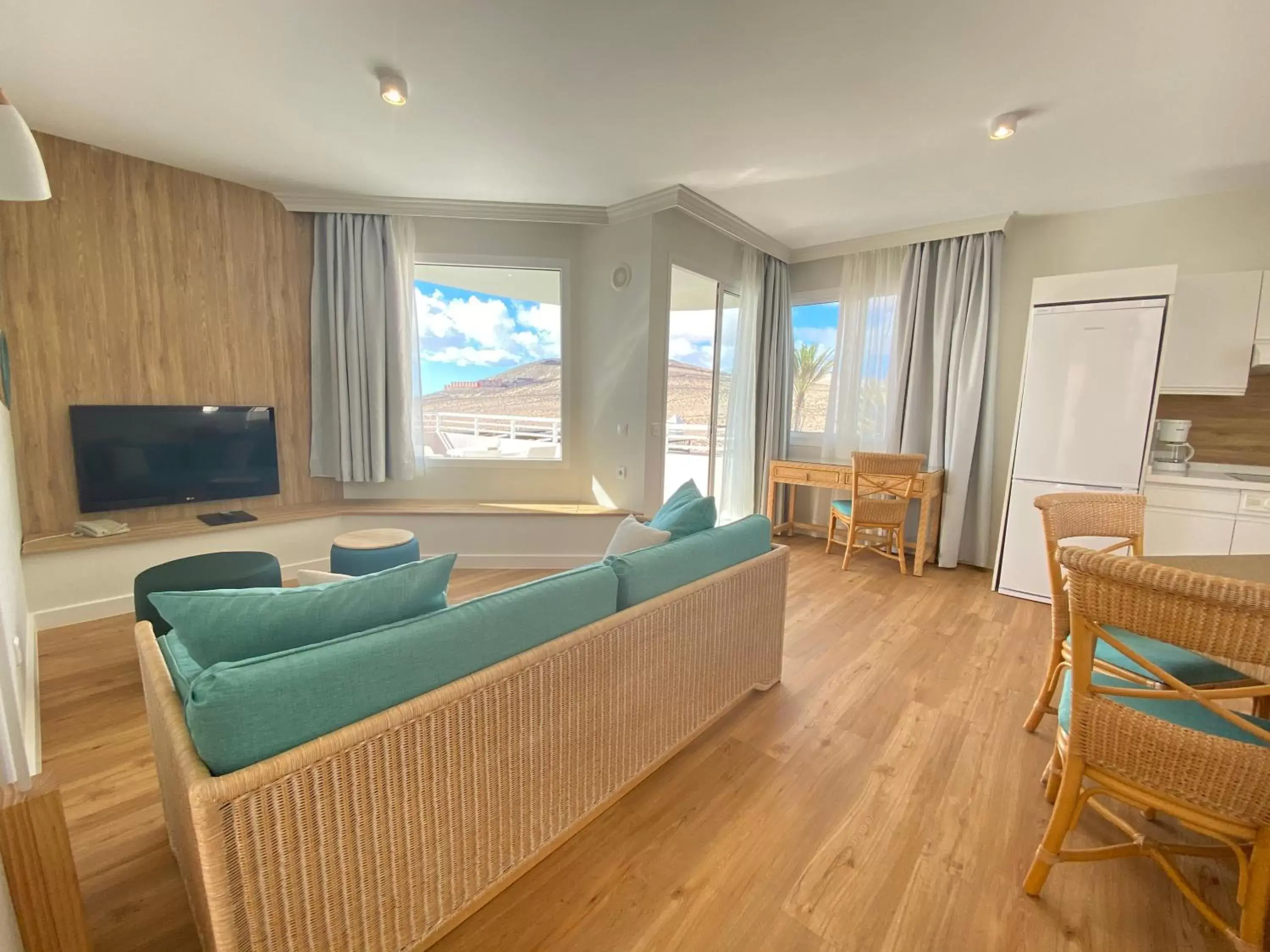 Suite with Sea View in Hotel Esmeralda Maris by LIVVO Suite with Sea View in Hotel Esmeralda Maris by LIVVO