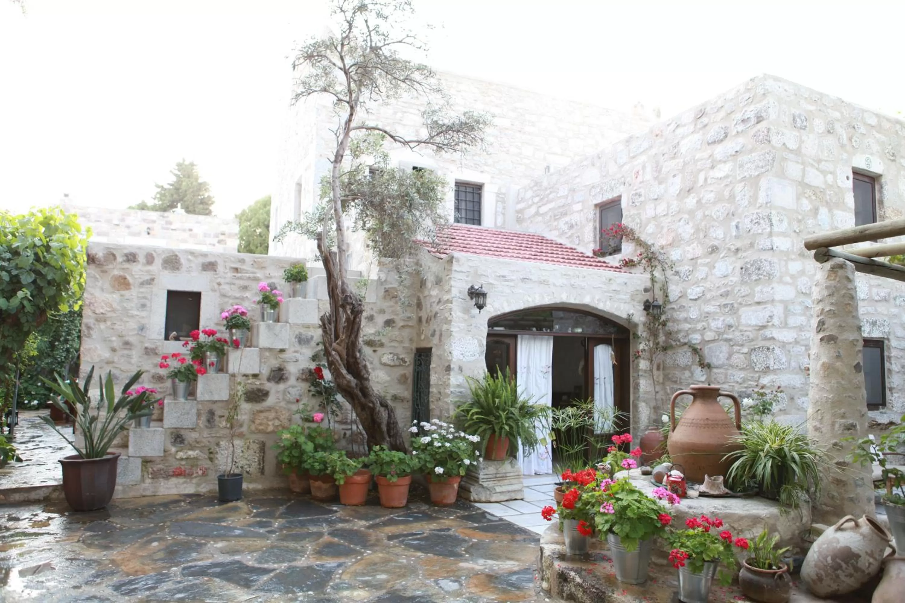 Facade/entrance, Property Building in Ha La Bodrum
