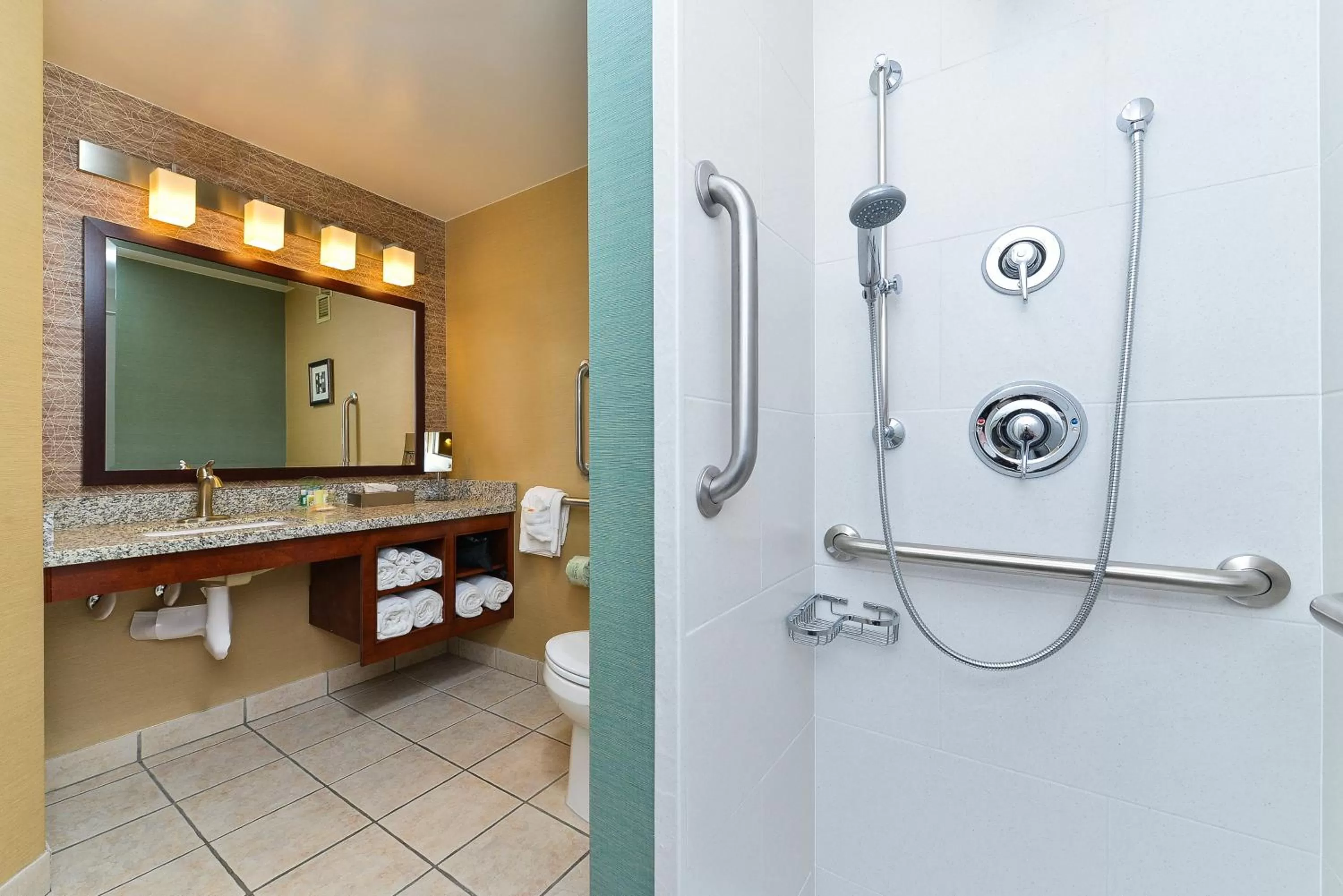 Photo of the whole room in Holiday Inn Cody - Convention Center by IHG